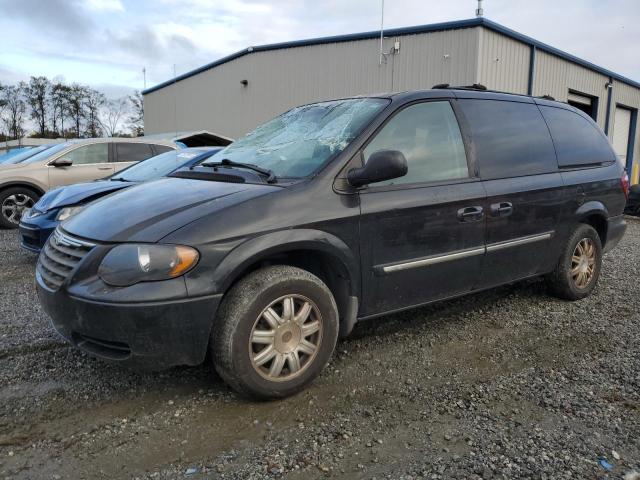 chrysler town & cou 2005 2c8gp54l75r513933