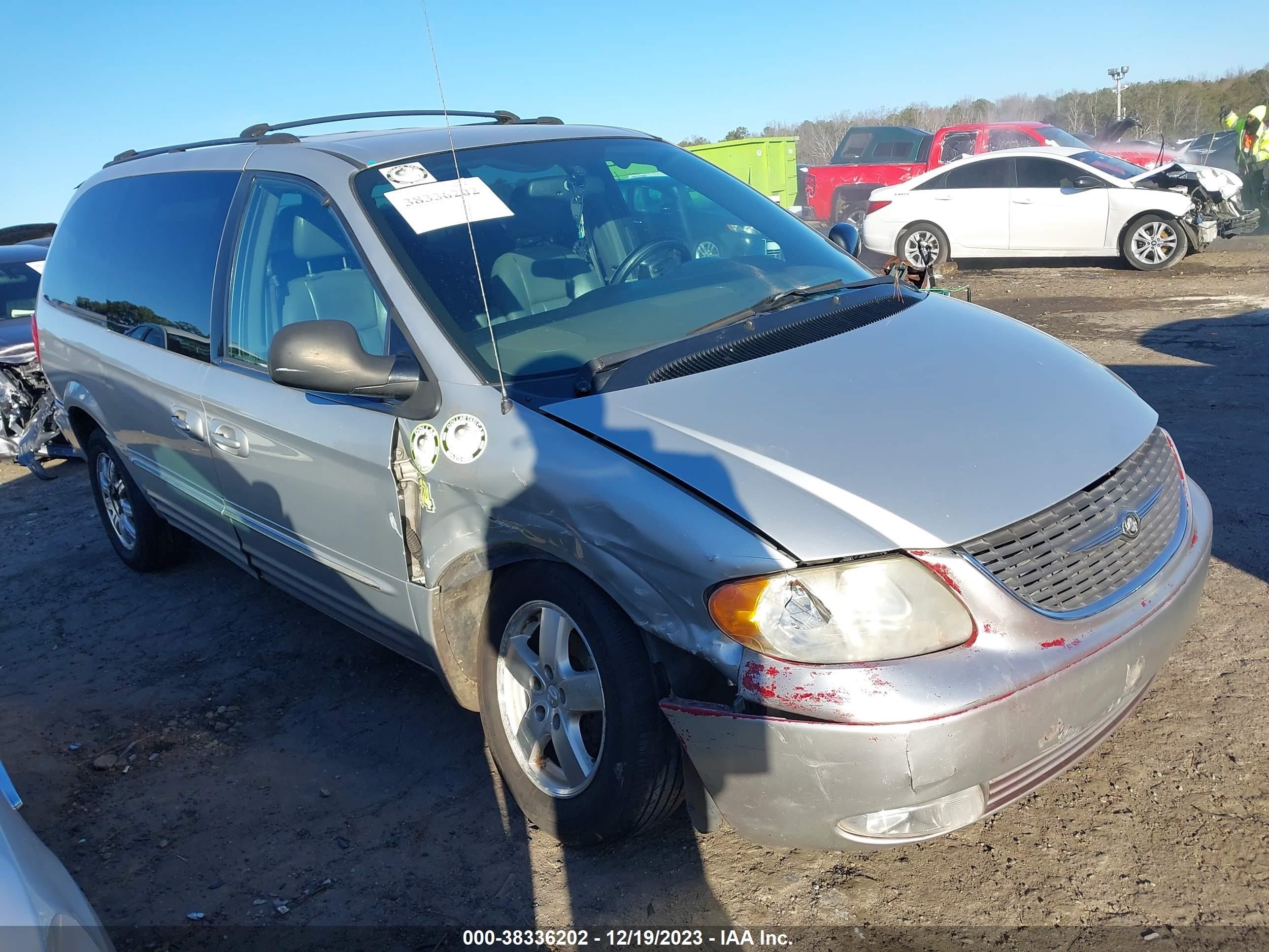 chrysler town & country 2004 2c8gp54l84r604045