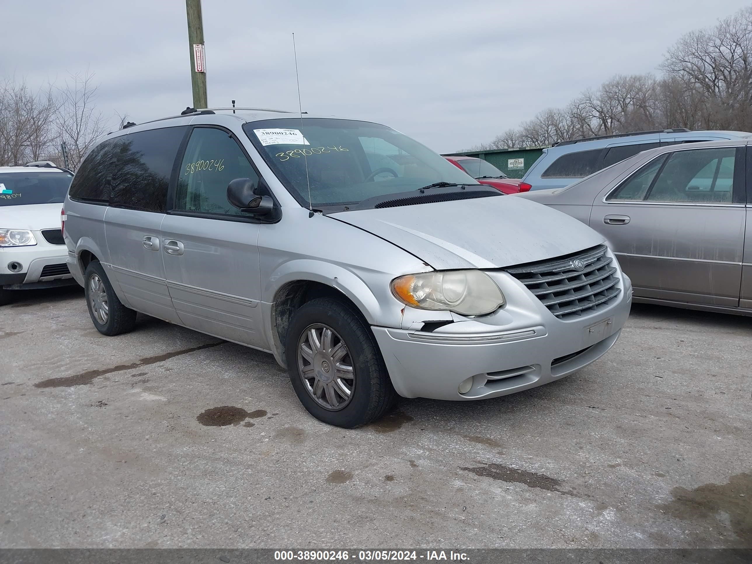 chrysler town & country 2005 2c8gp64l15r200818