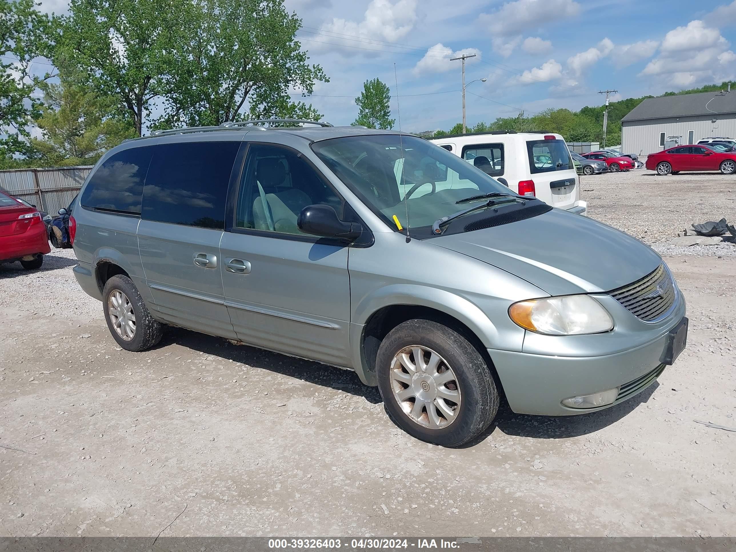 chrysler town & country 2003 2c8gp64l23r256618