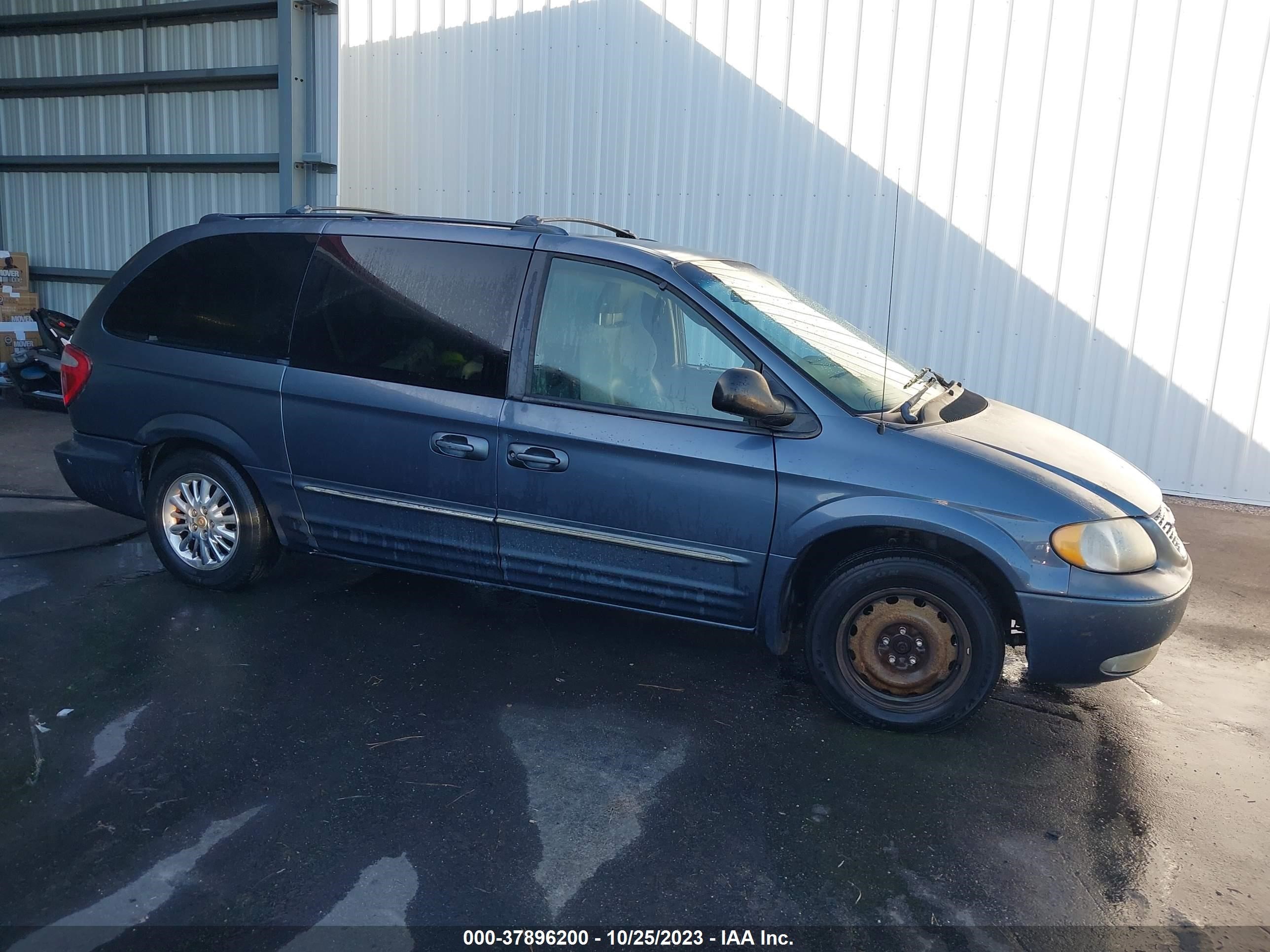 chrysler town & country 2002 2c8gp64l82r558283