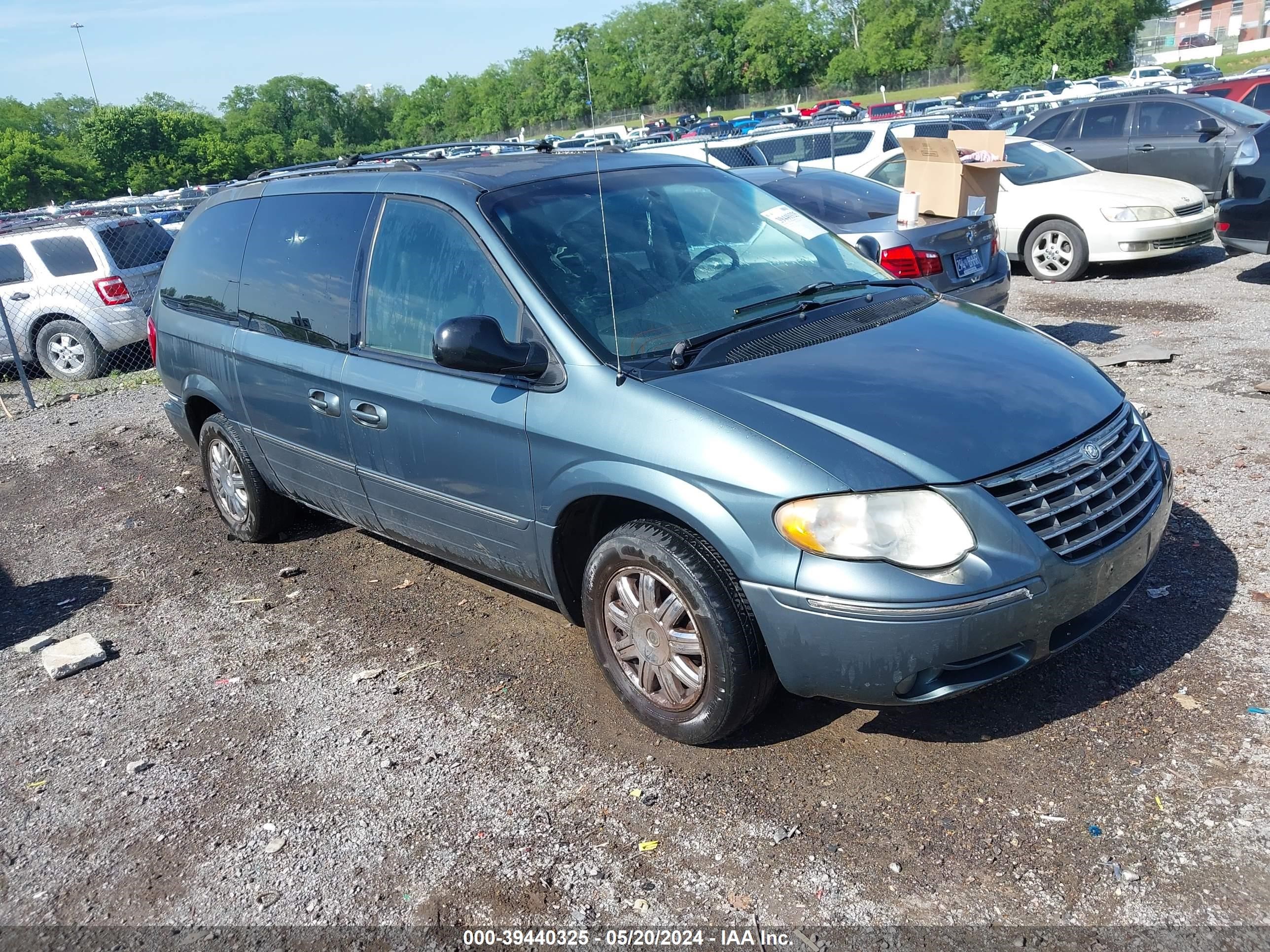 chrysler town & country 2005 2c8gp64lx5r217665