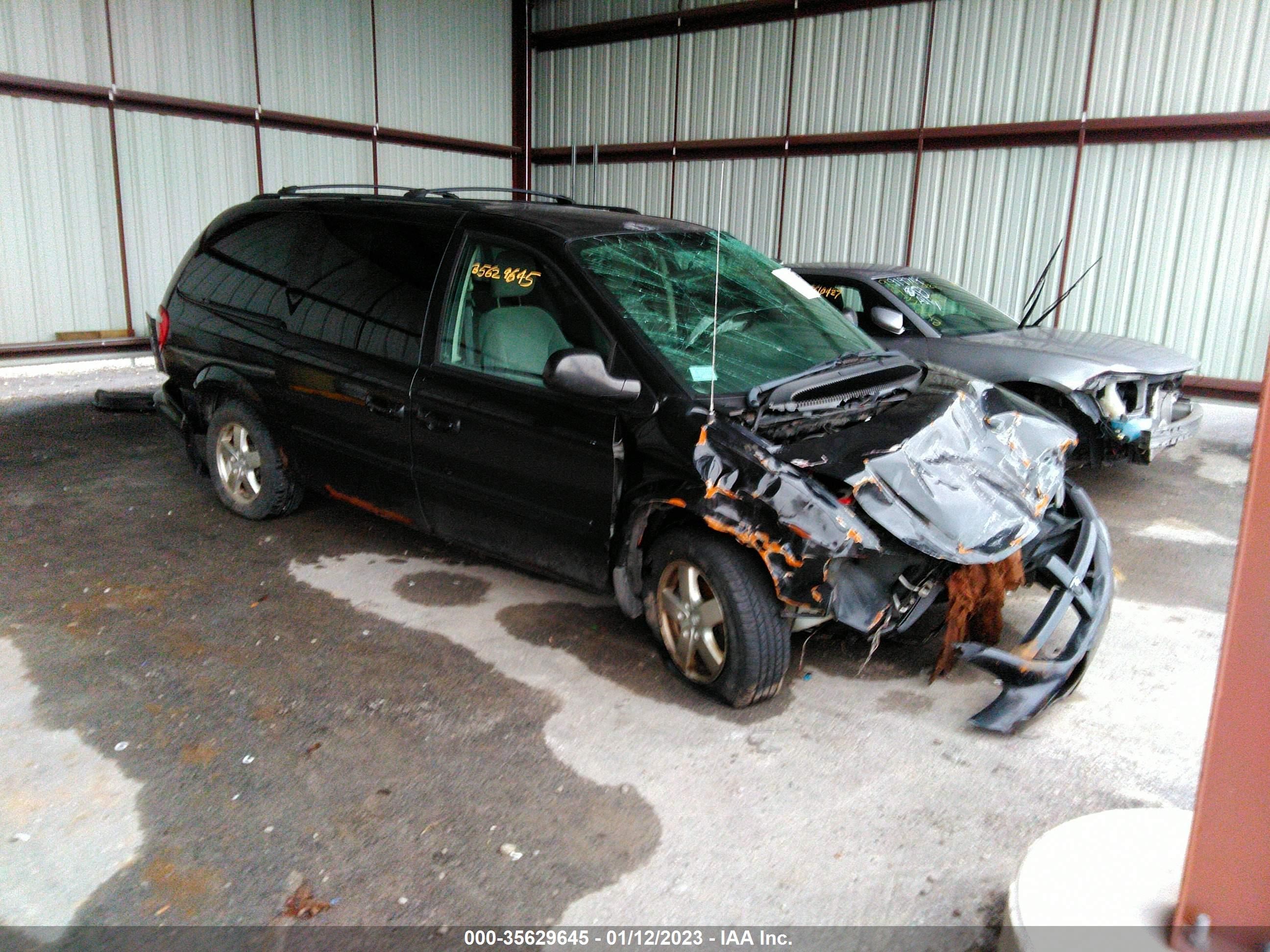 dodge caravan 2007 2d4gp44l37r119654