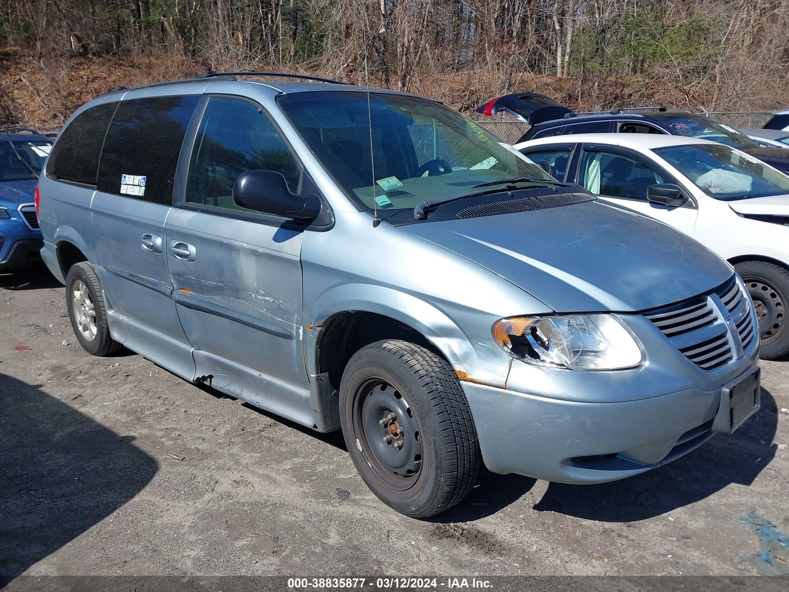 dodge caravan 2003 2d4gp44l43r133458