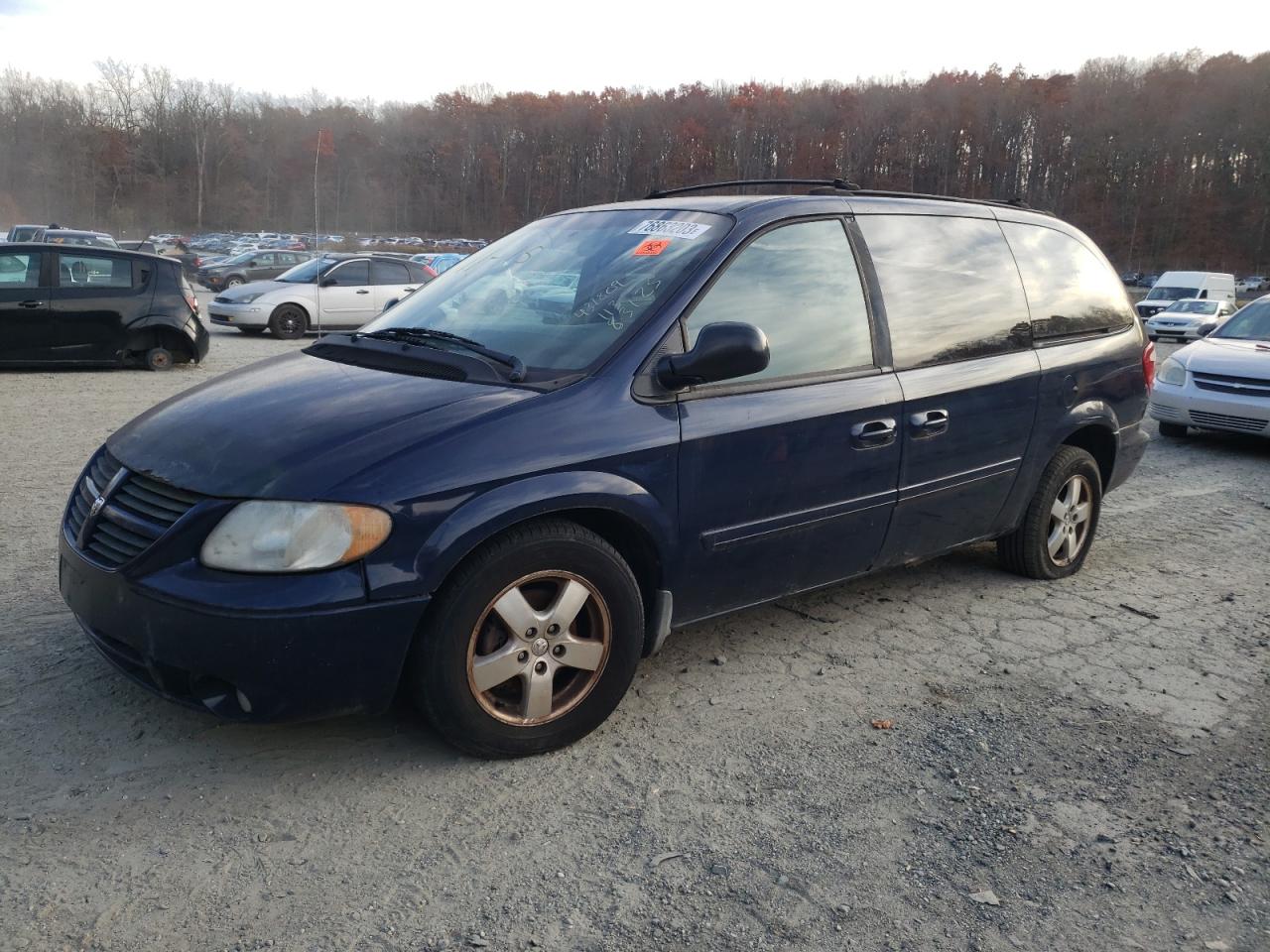 dodge caravan 2005 2d4gp44l45r335395