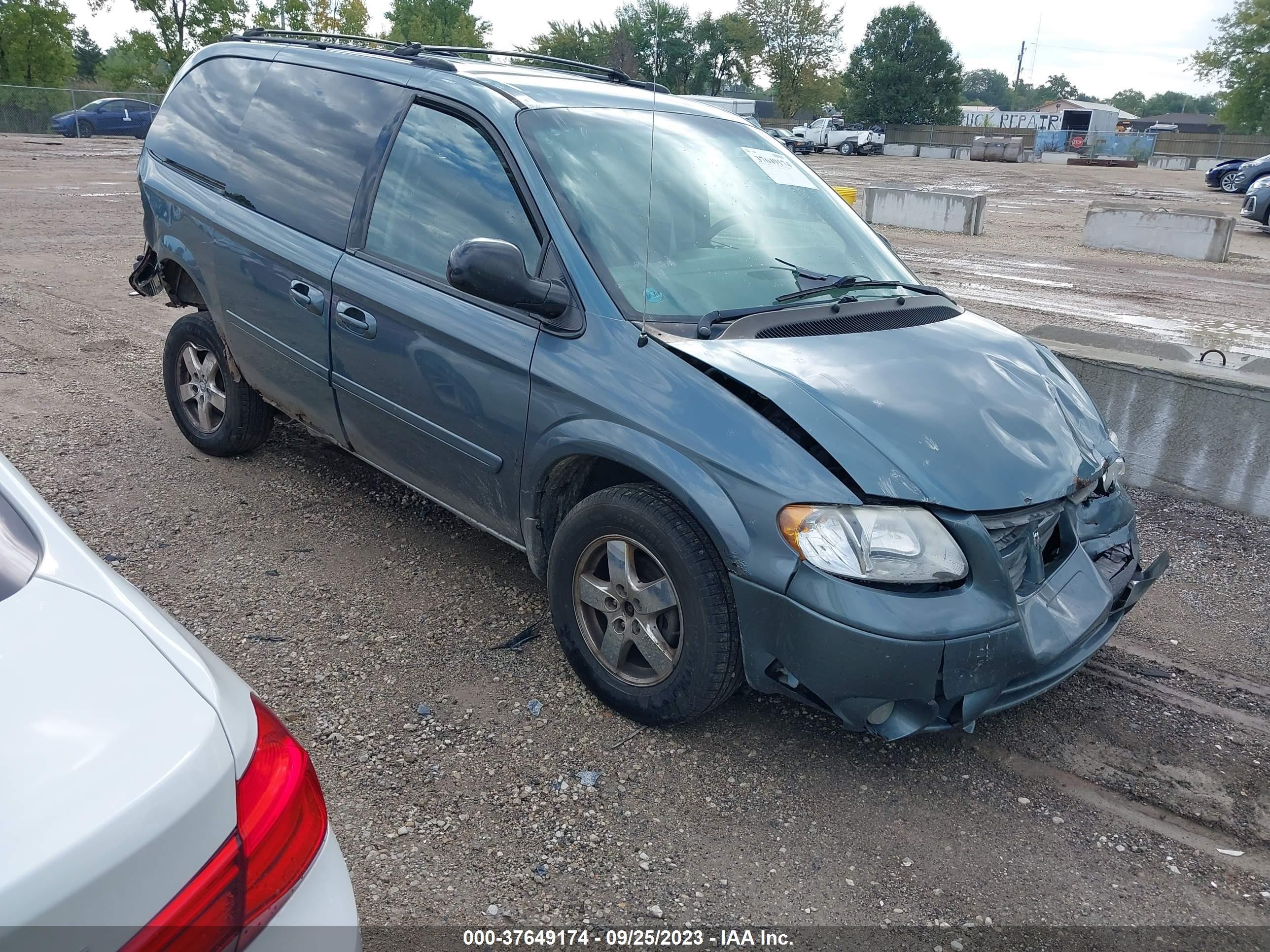 dodge caravan 2005 2d4gp44l45r463961