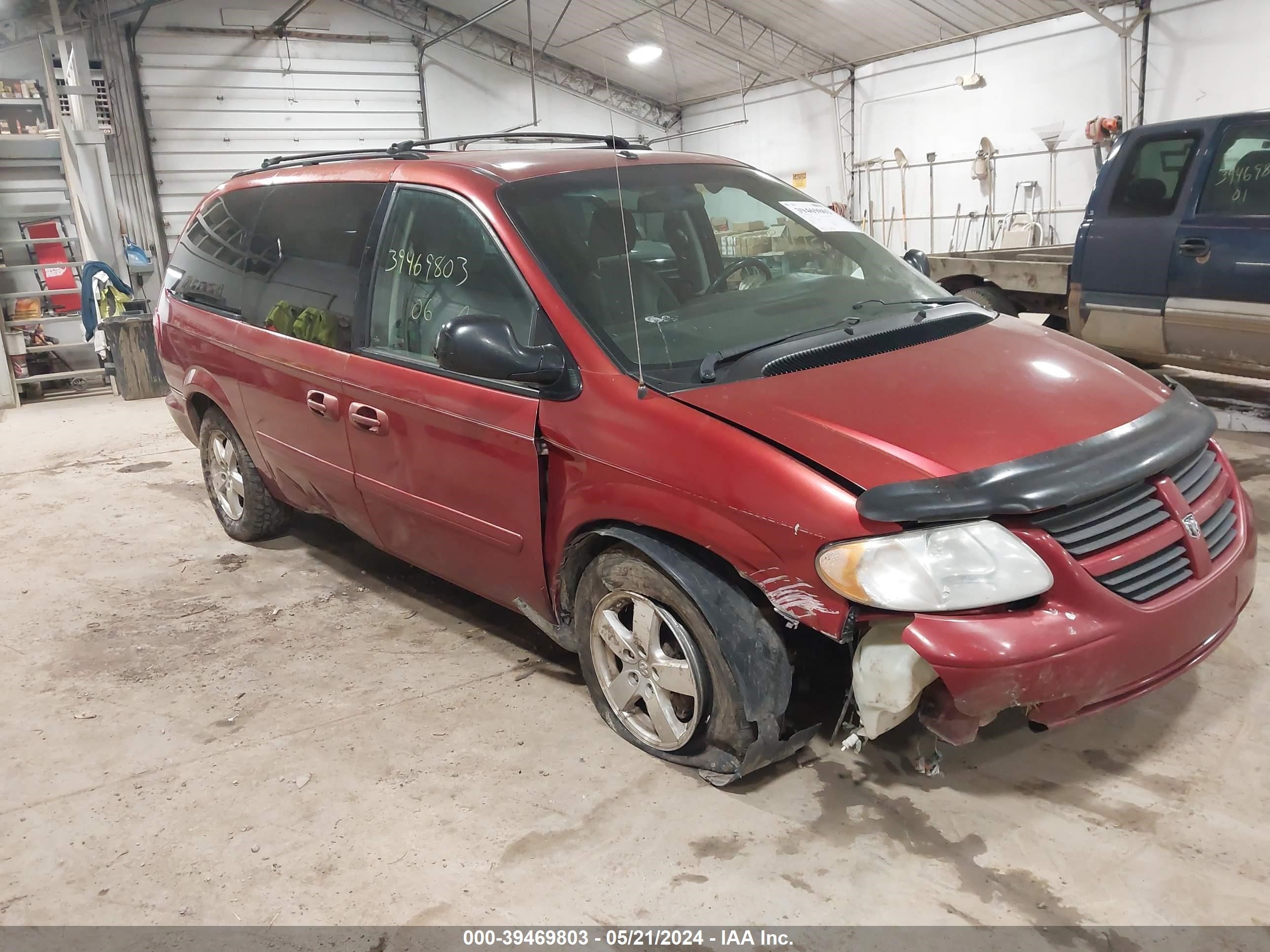 dodge caravan 2006 2d4gp44l66r855356