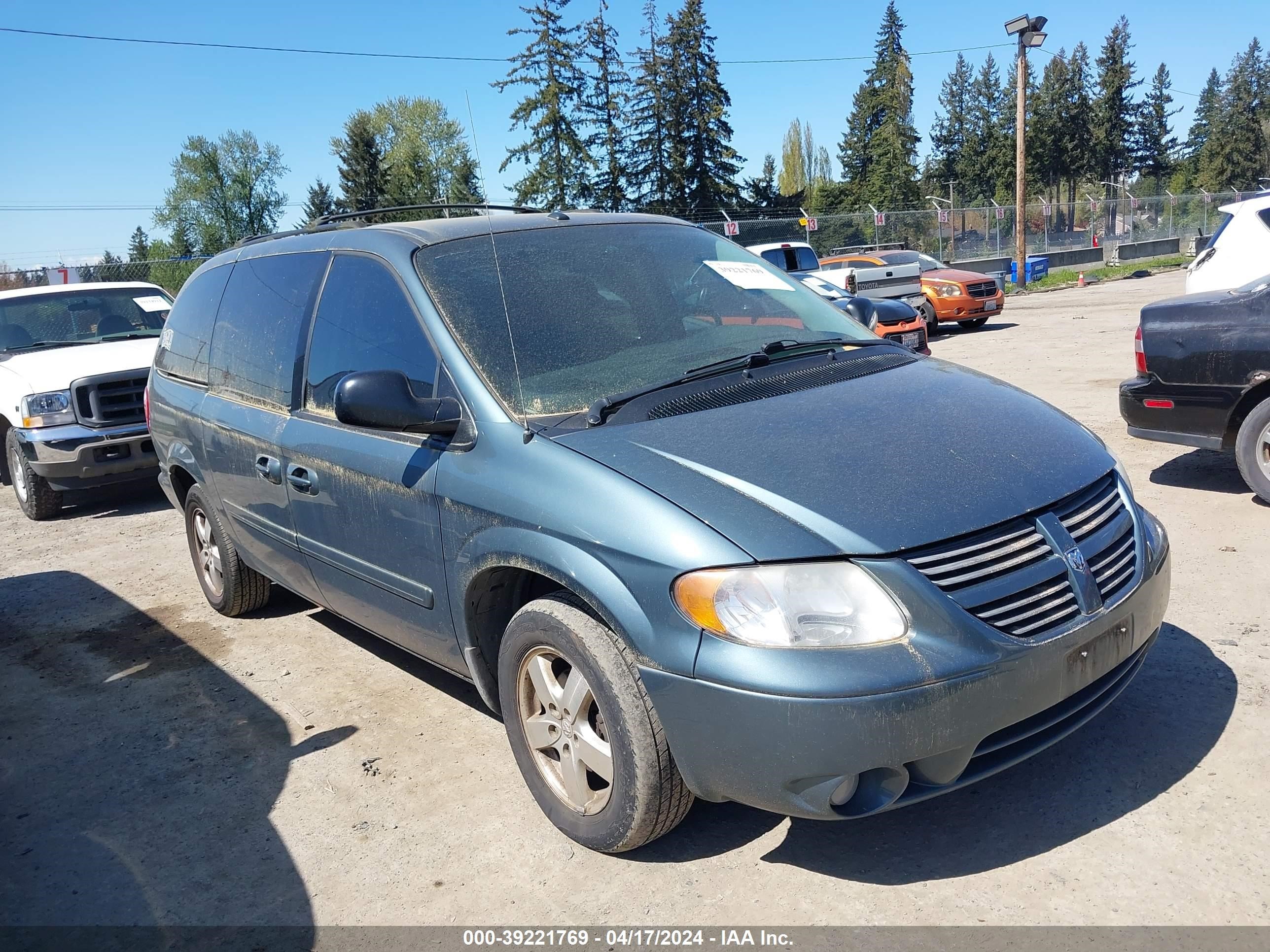 dodge caravan 2007 2d4gp44l77r196317