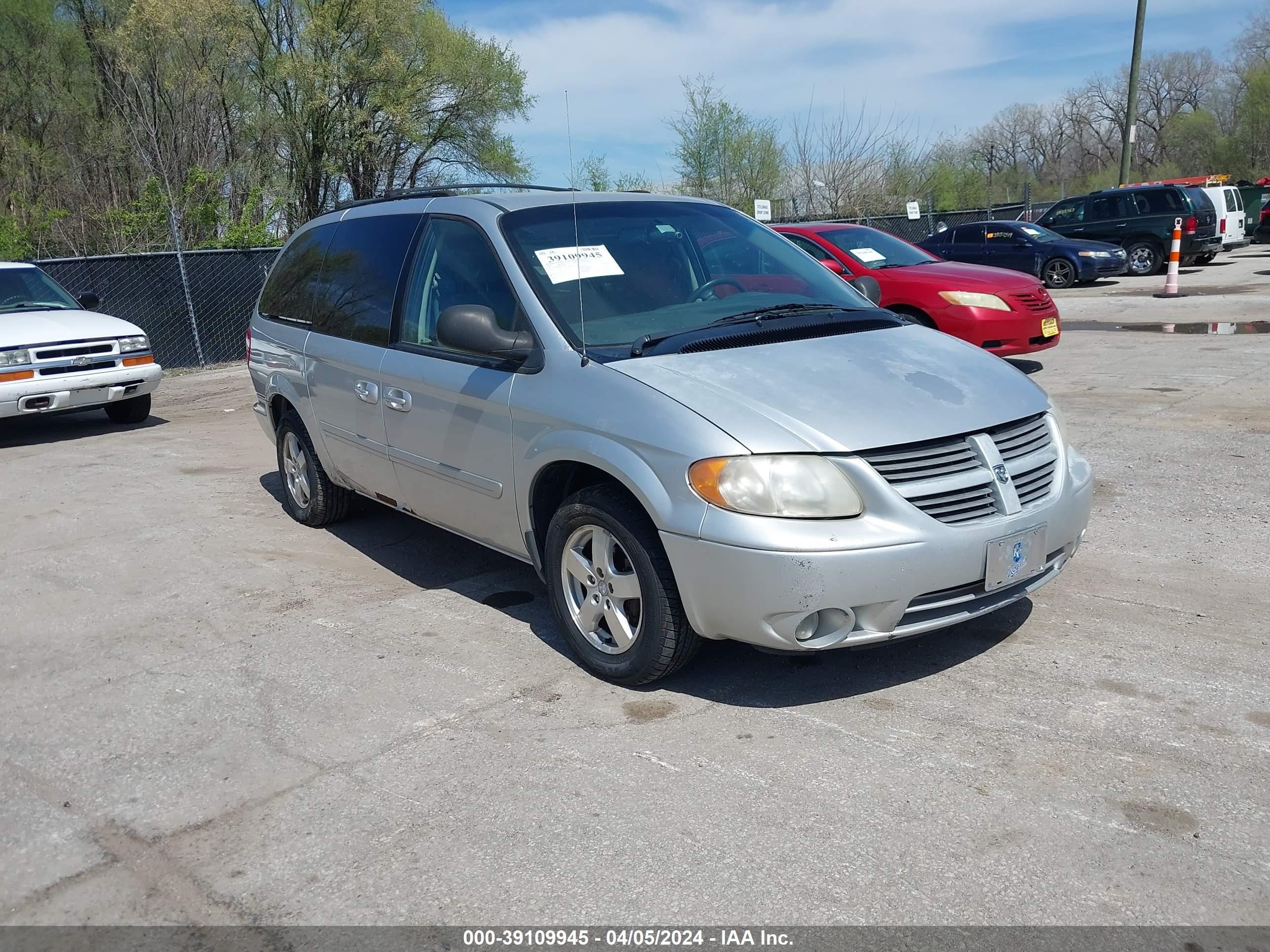 dodge caravan 2007 2d4gp44l97r250975