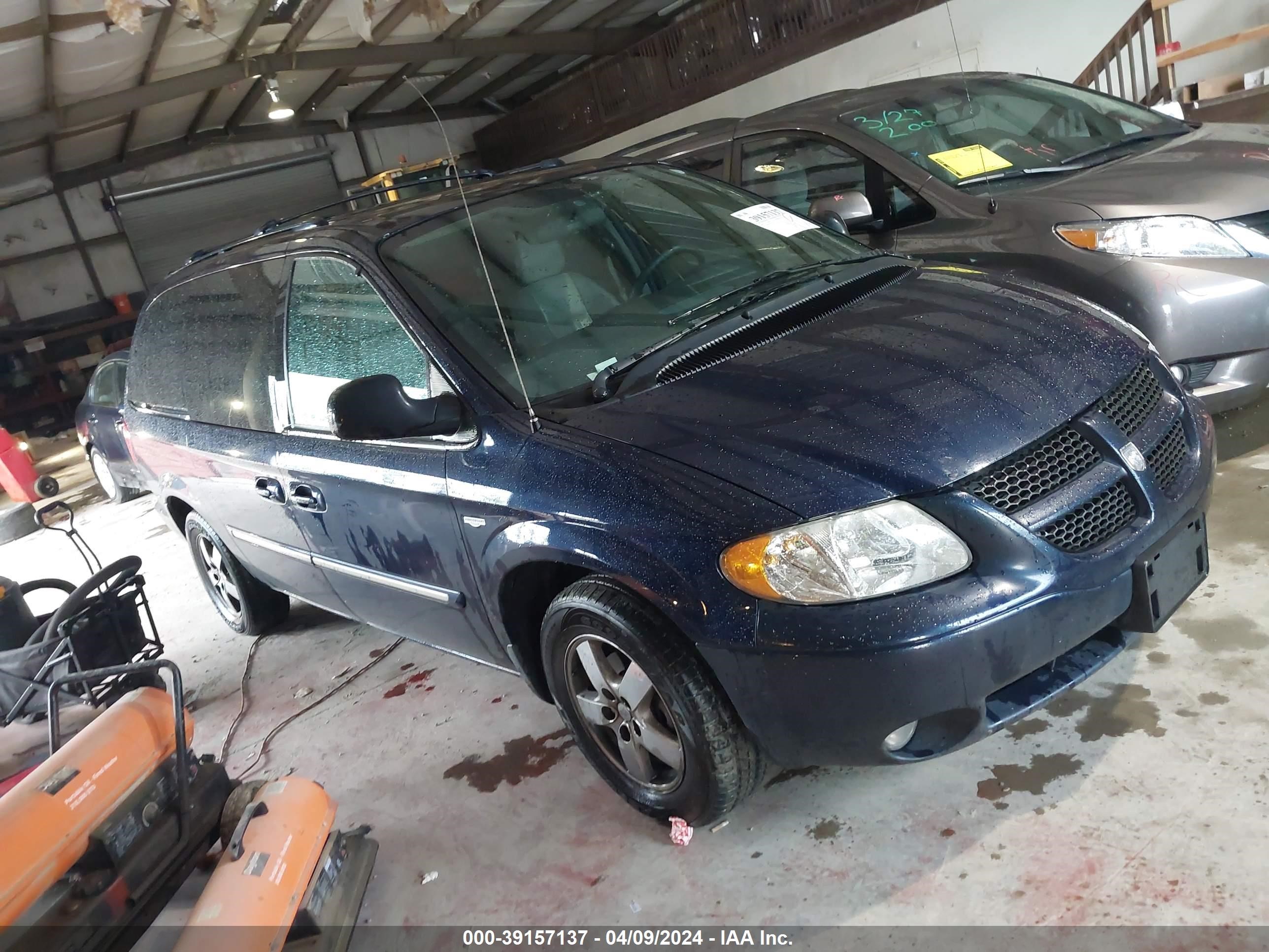 dodge caravan 2004 2d4gp44lx4r570530