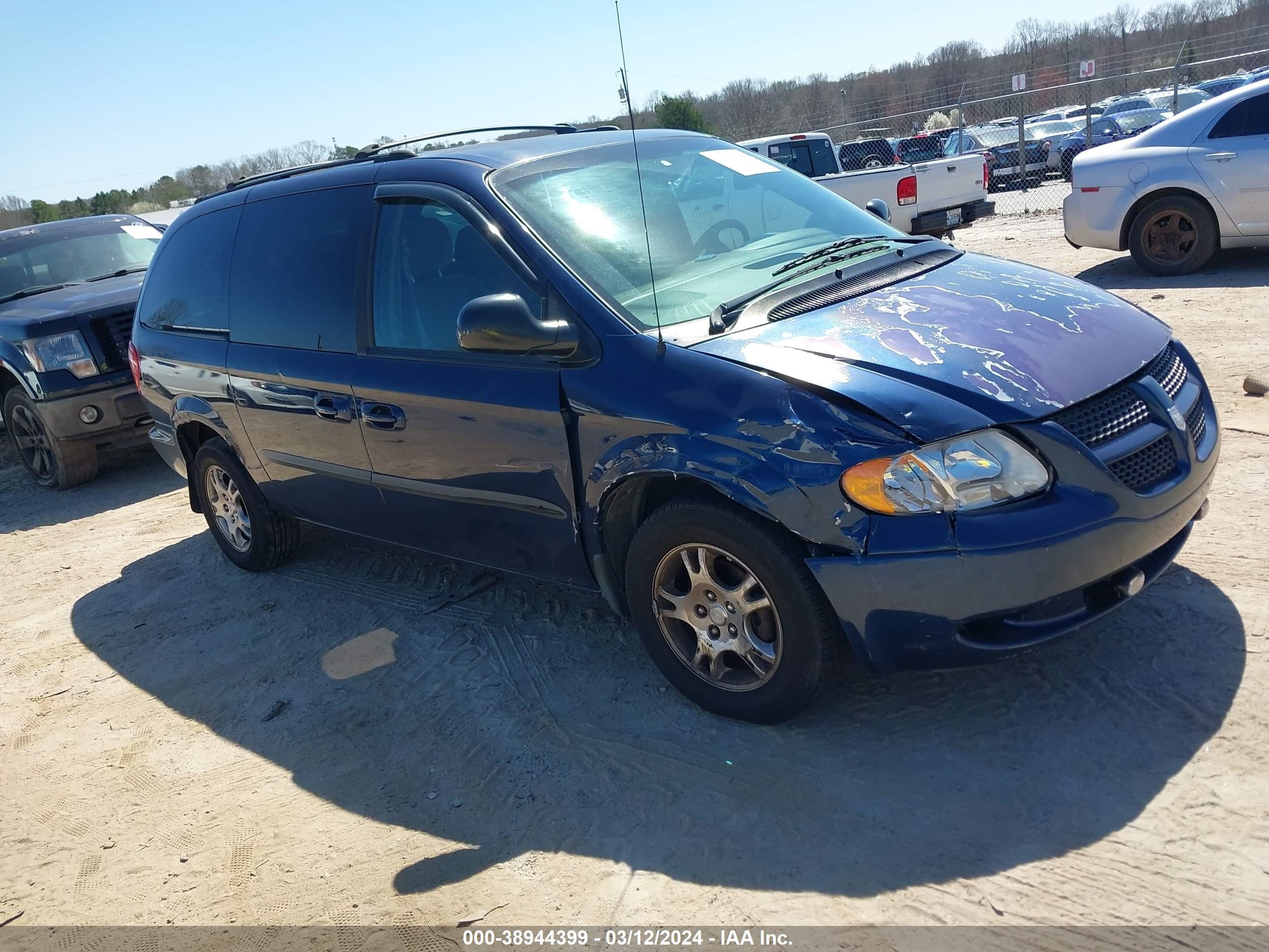 dodge caravan 2003 2d4gp74l93r158390