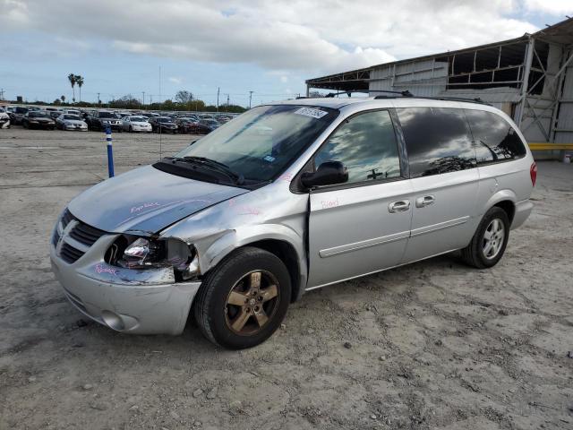 dodge grand cara 2005 2d8gp44lx5r150315