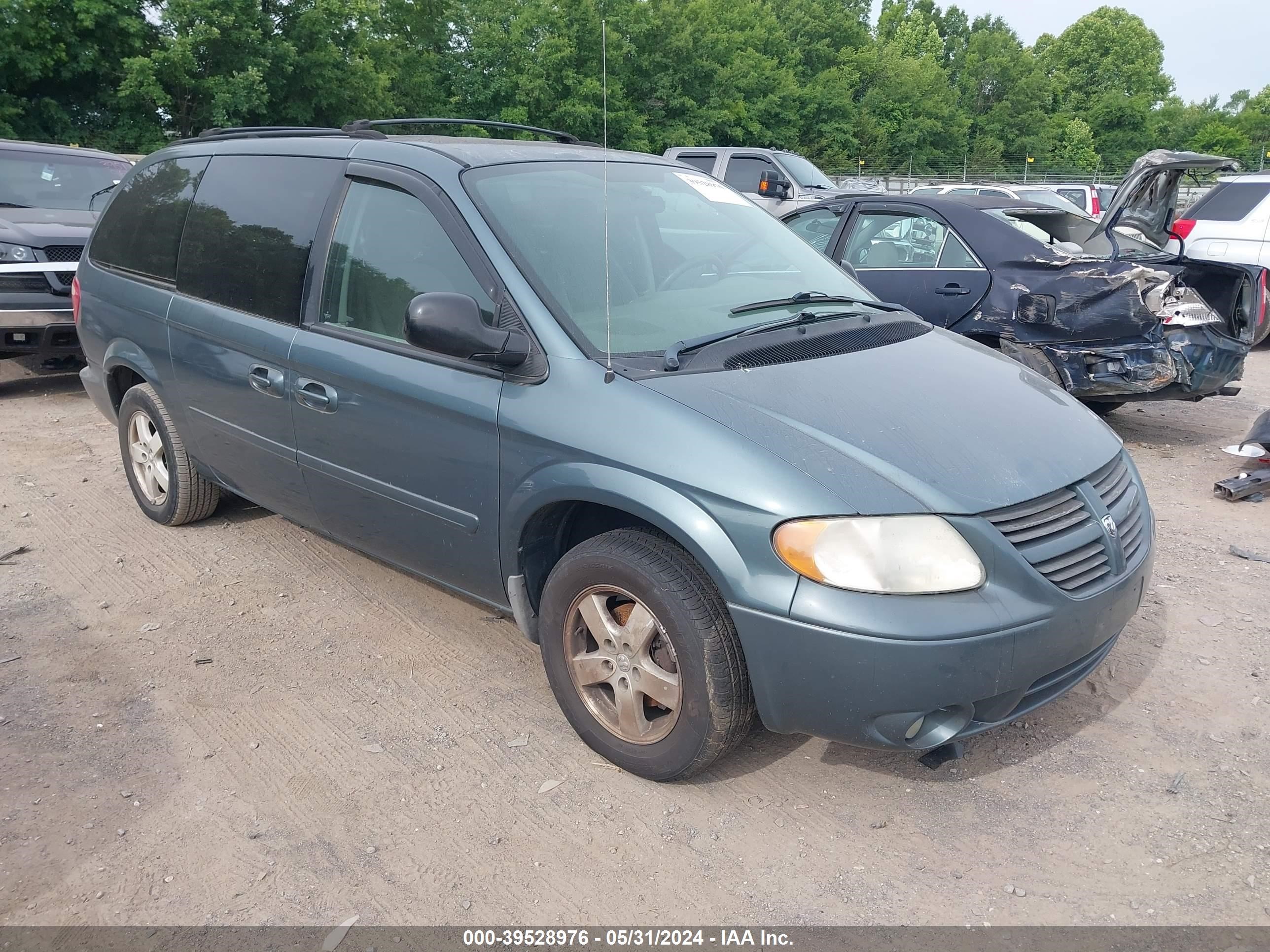 dodge caravan 2006 2d8gp44lx6r879321