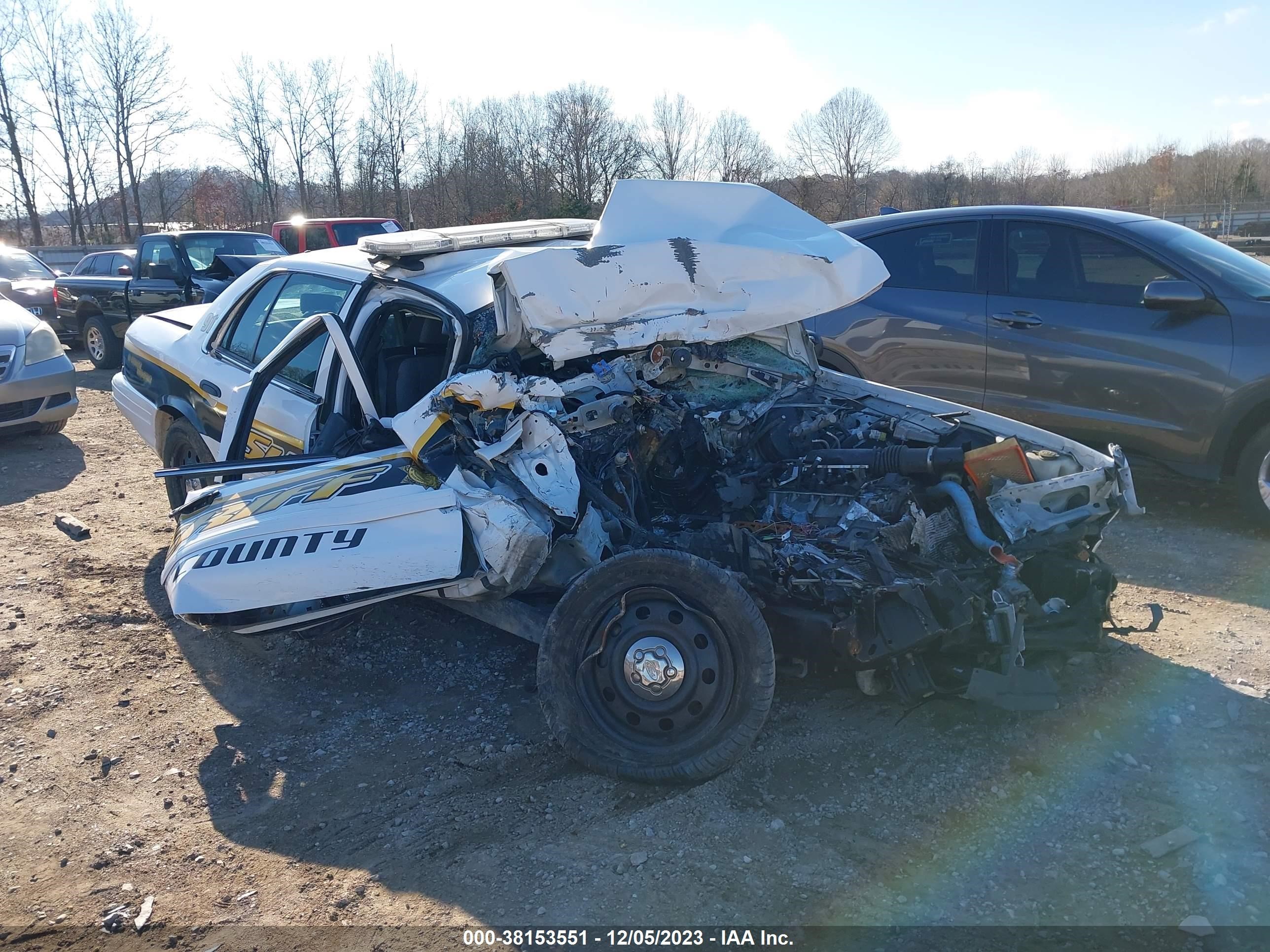 ford crown victoria 2010 2fabp7bv3ax145466