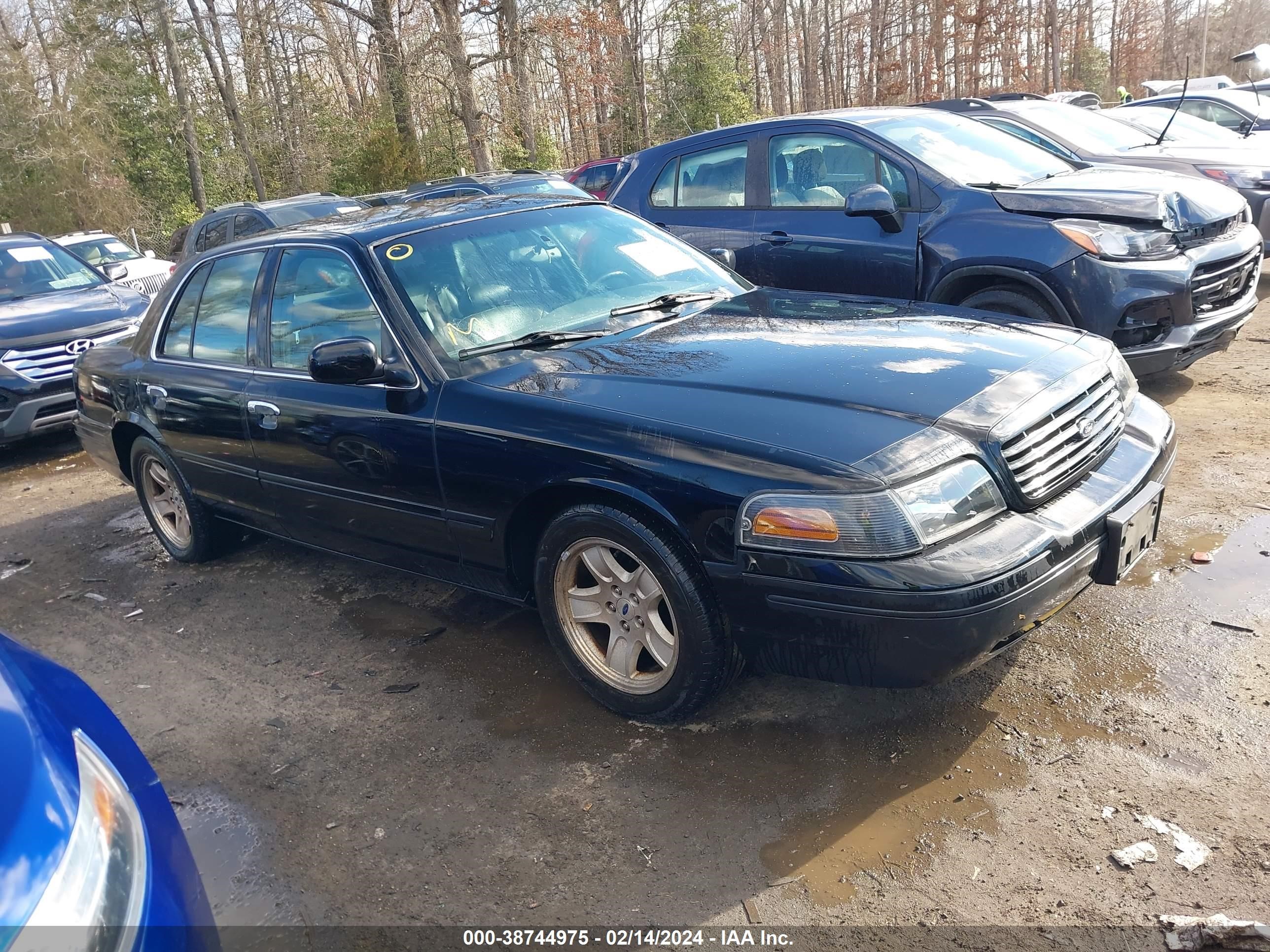 ford crown victoria 2001 2fafp74w11x201170