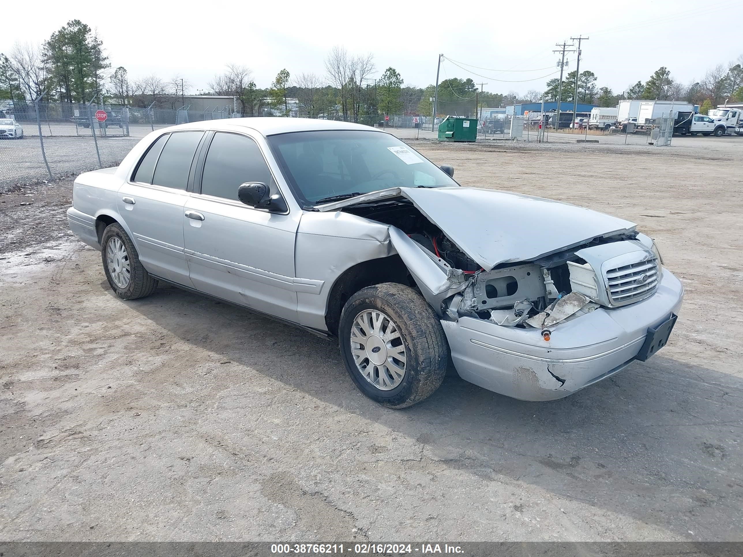 ford crown victoria 2003 2fafp74w43x120909