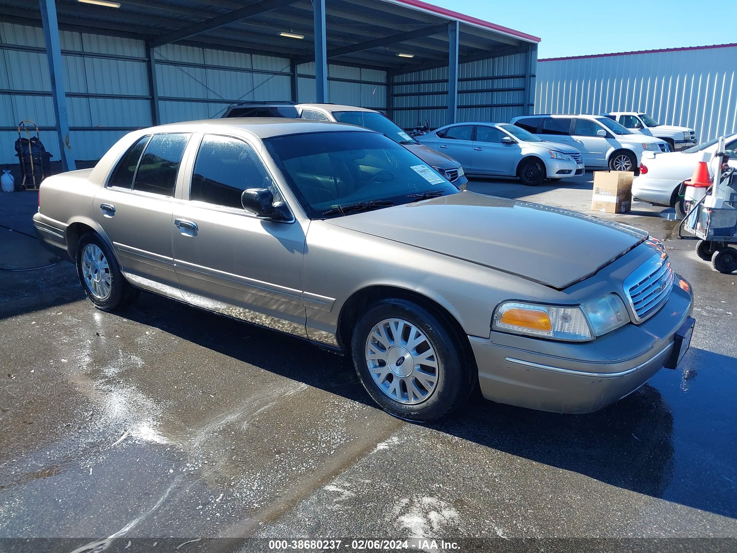 ford crown victoria 2003 2fafp74w53x217634