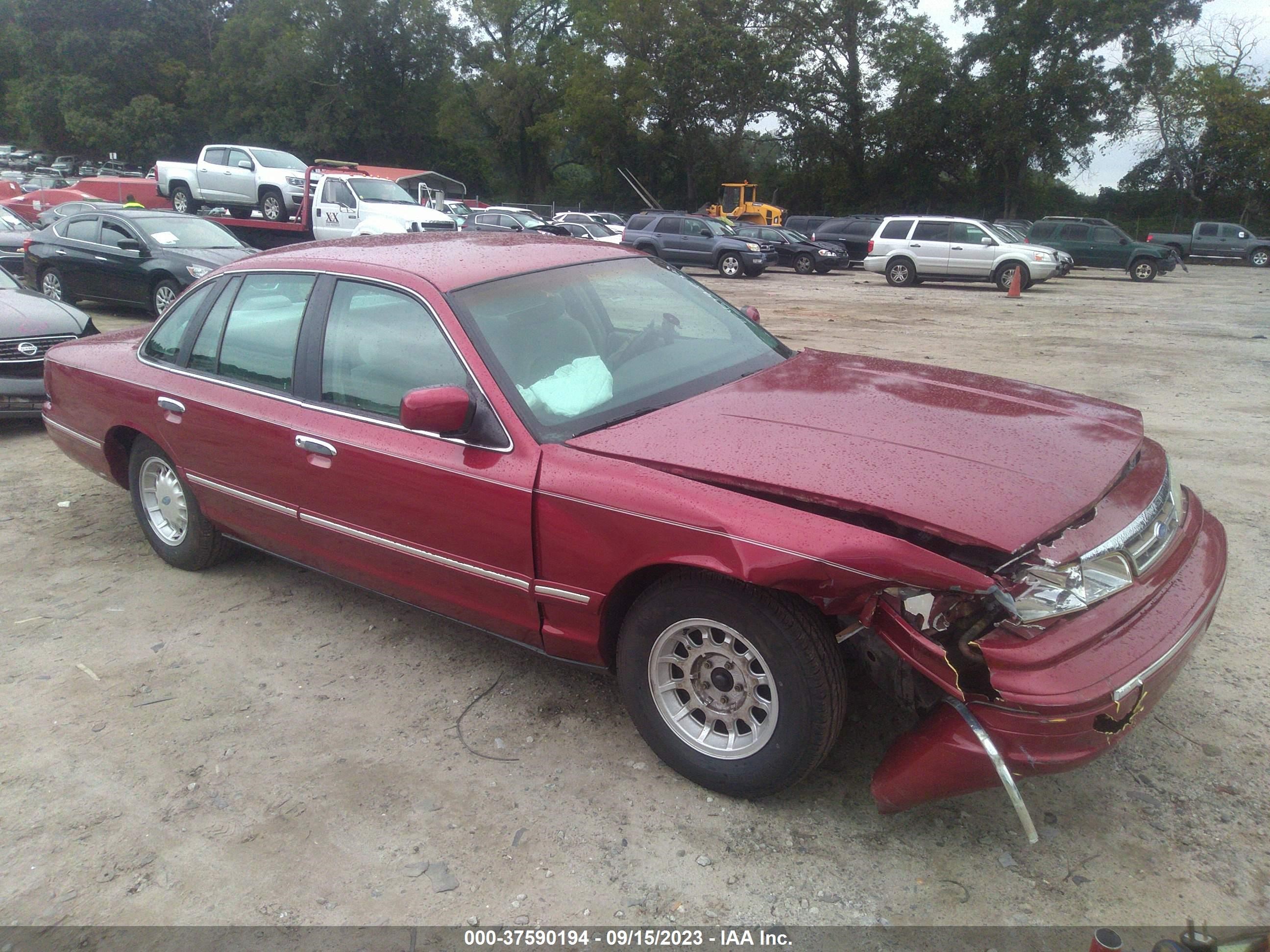 ford crown victoria 1997 2falp74w9vx104579