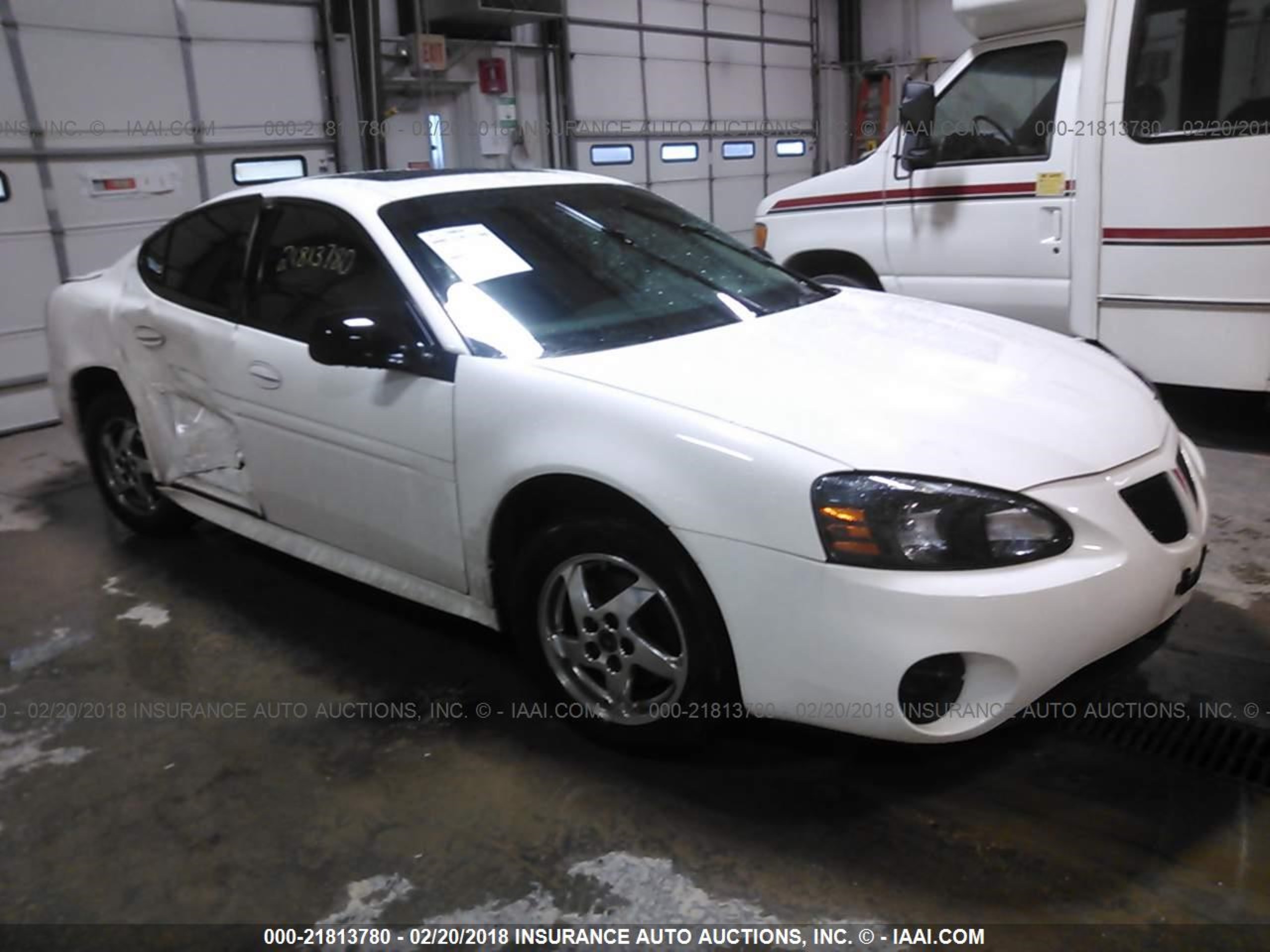 pontiac grand prix 2004 2g2ws522141342300