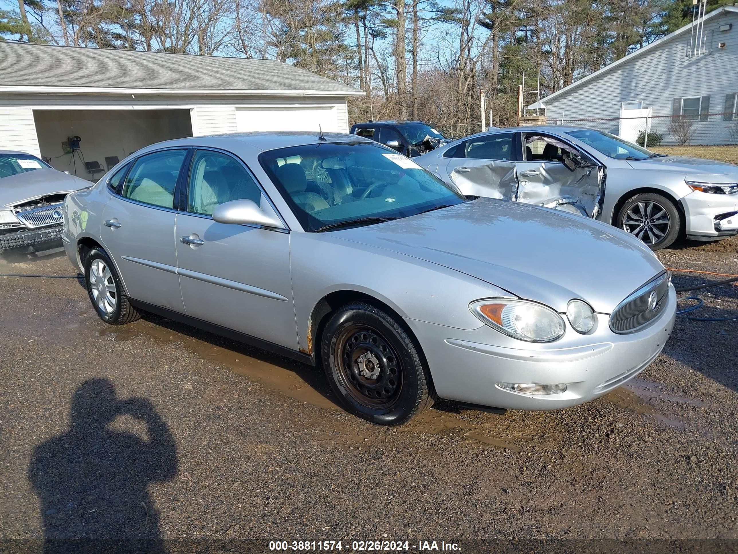 buick lacrosse 2005 2g4wc532851211434