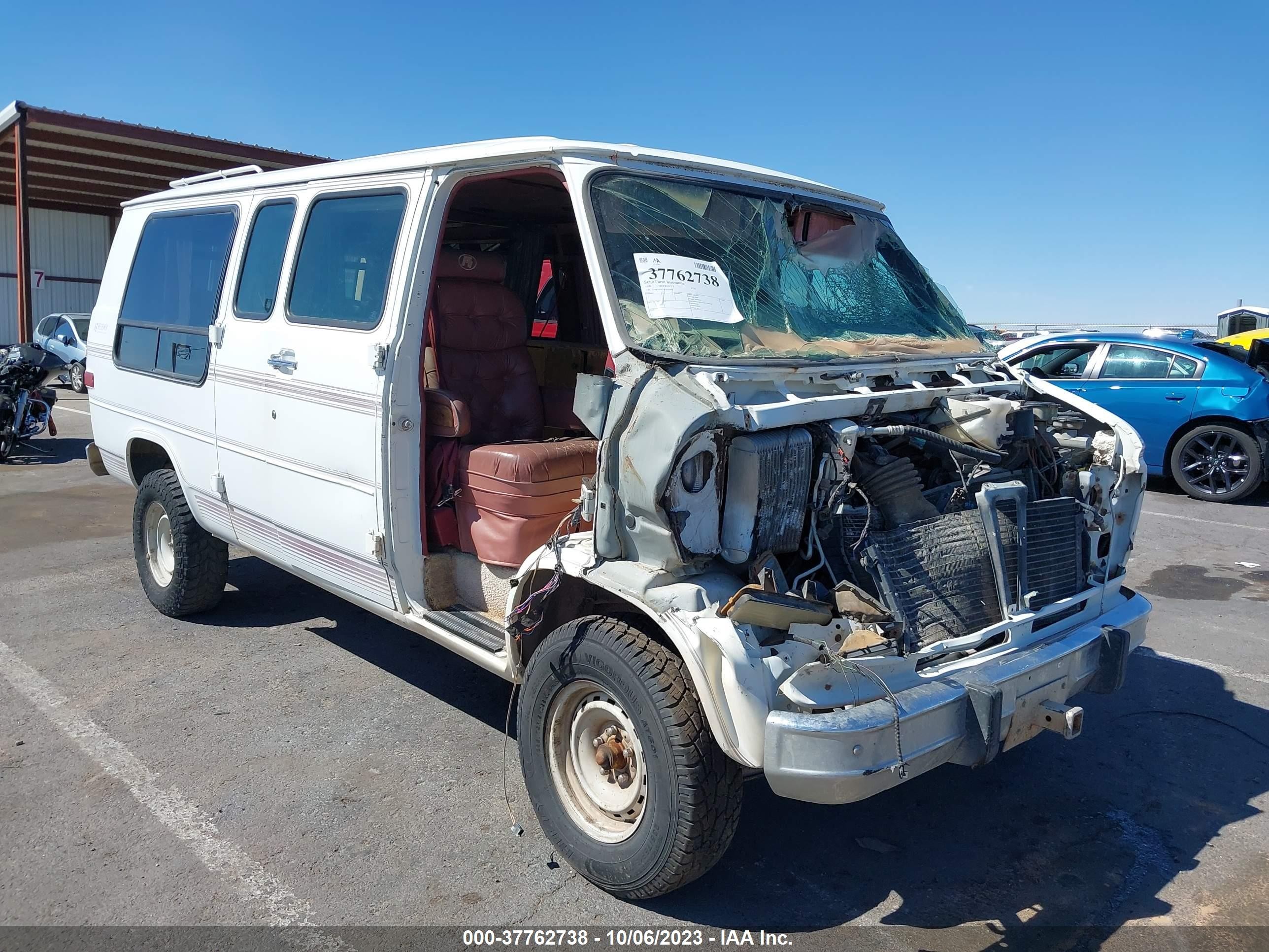 chevrolet van 1993 2gbeg25kxp4102866