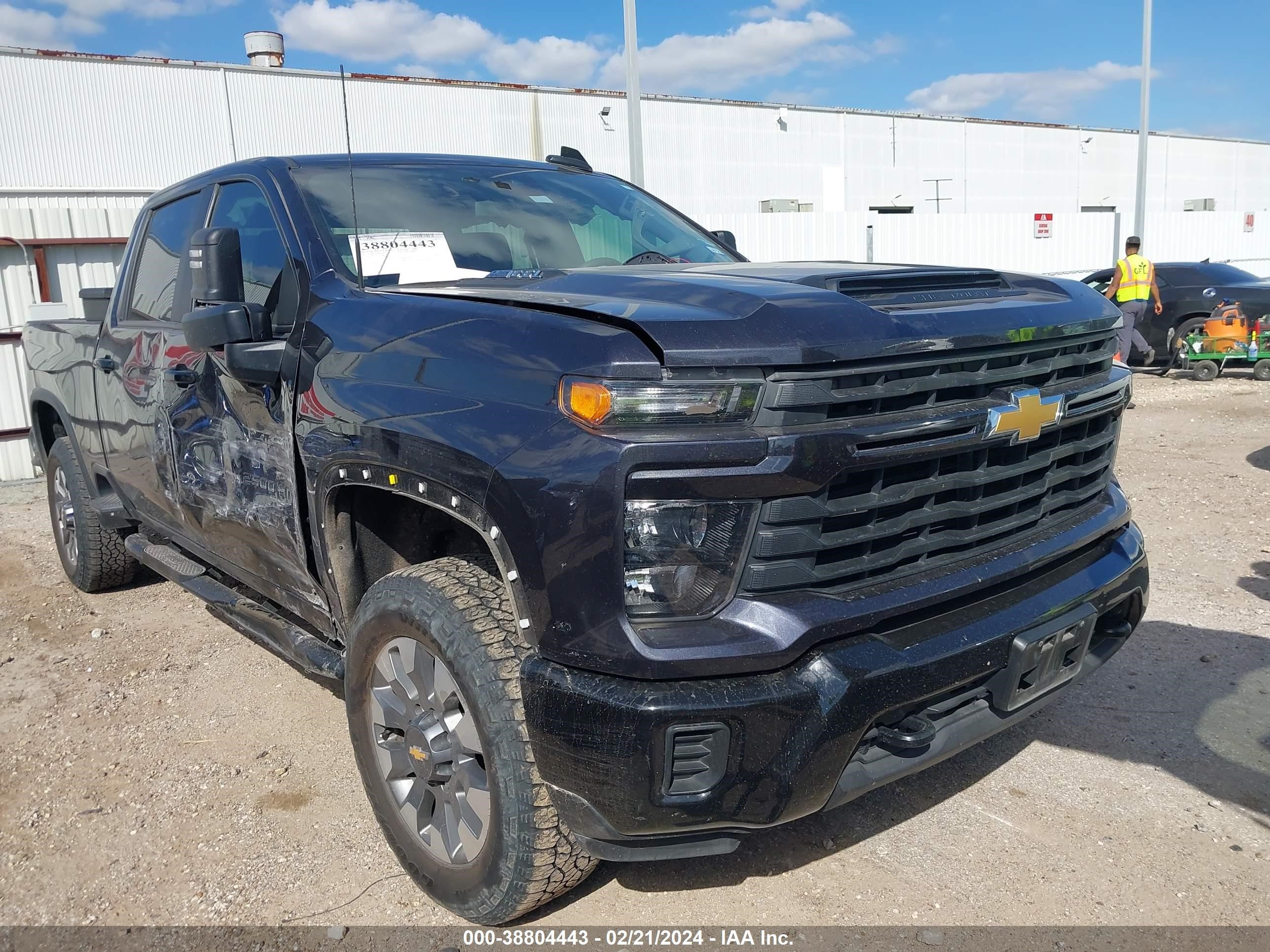 chevrolet silverado 2024 2gc4yme76r1121480