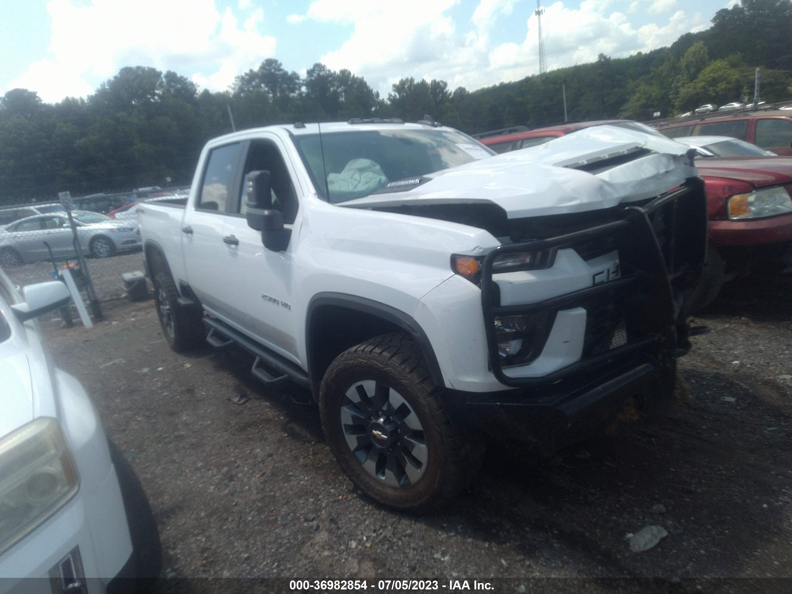 chevrolet silverado 2022 2gc4ymey4n1217370