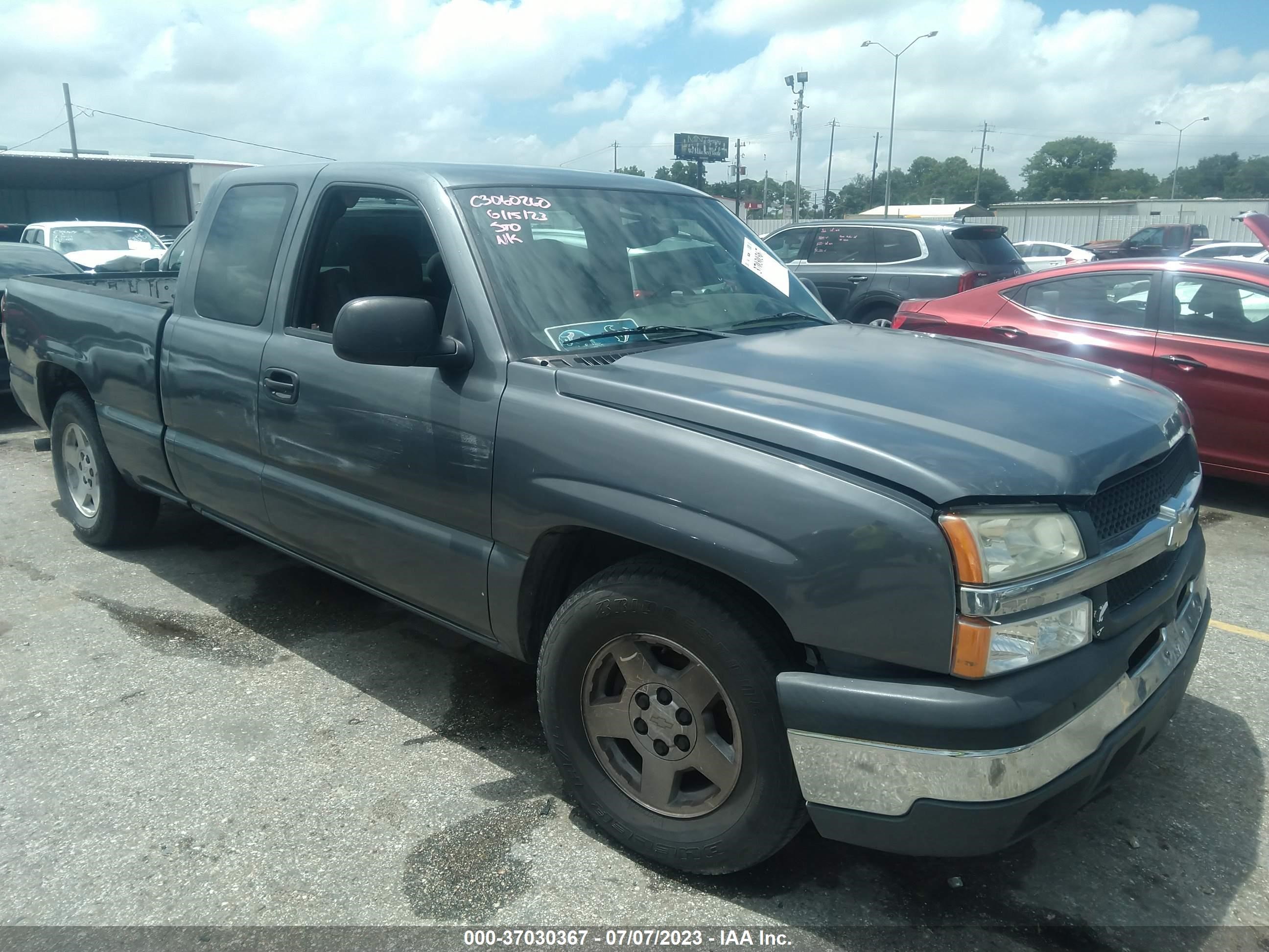 chevrolet silverado 2005 2gcec19v751260425