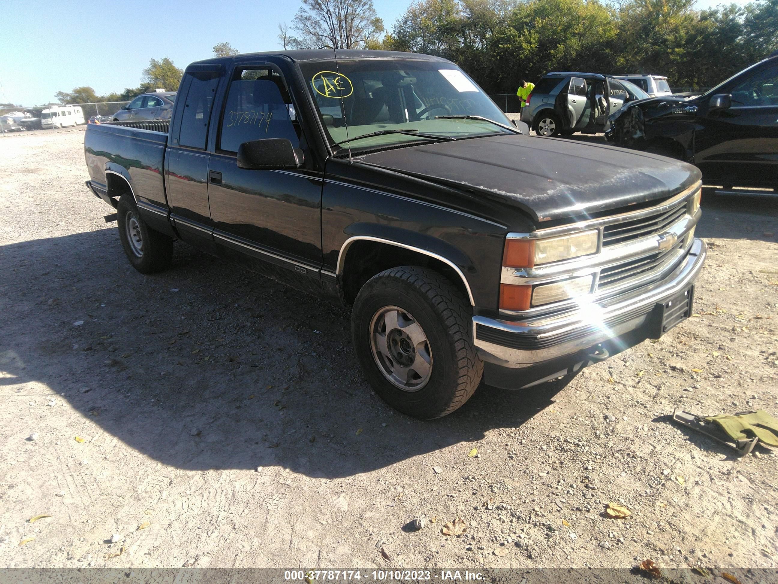 chevrolet  1997 2gcek19r4v1116935