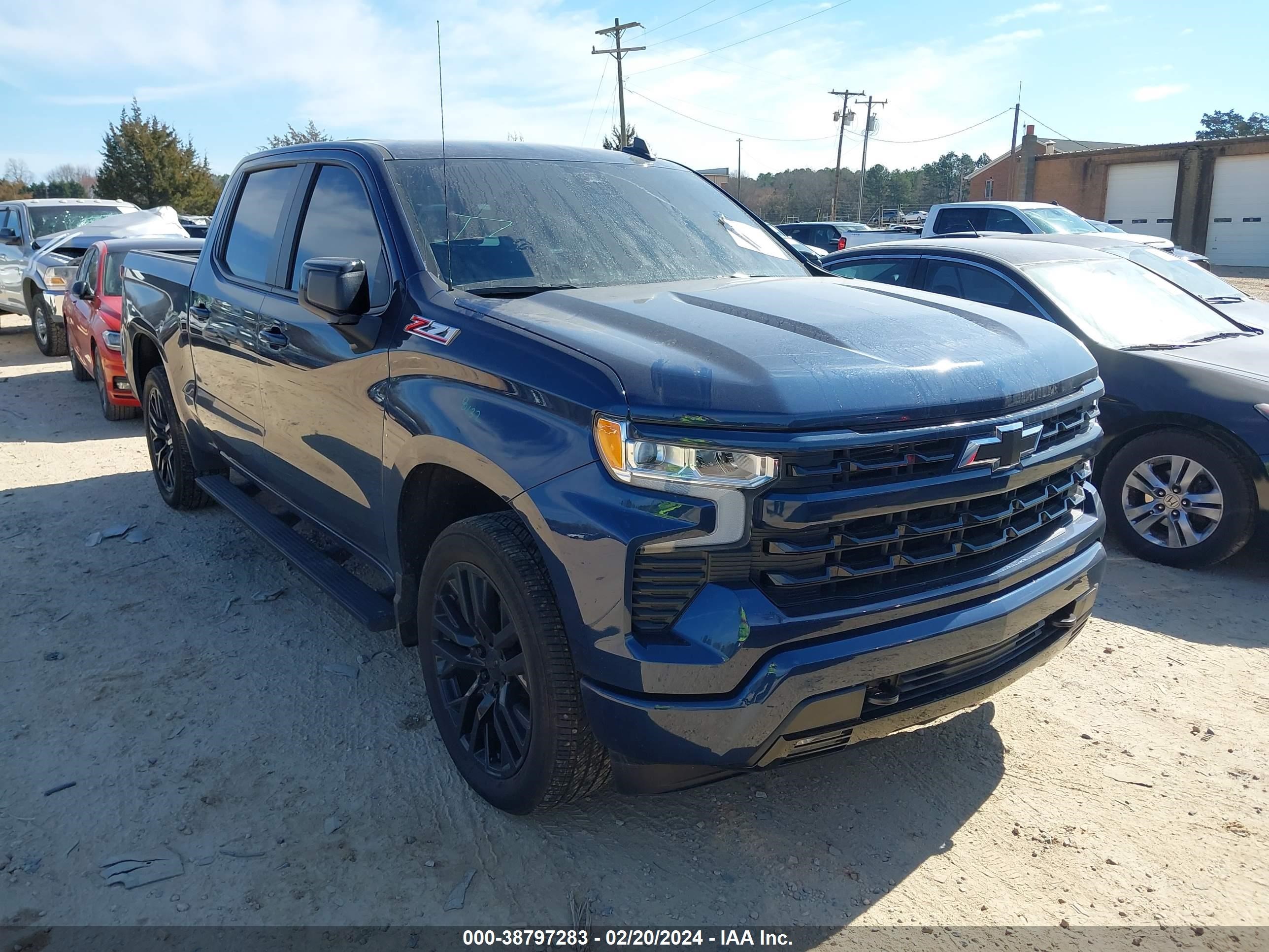 chevrolet silverado 2023 2gcudeed3p1129900