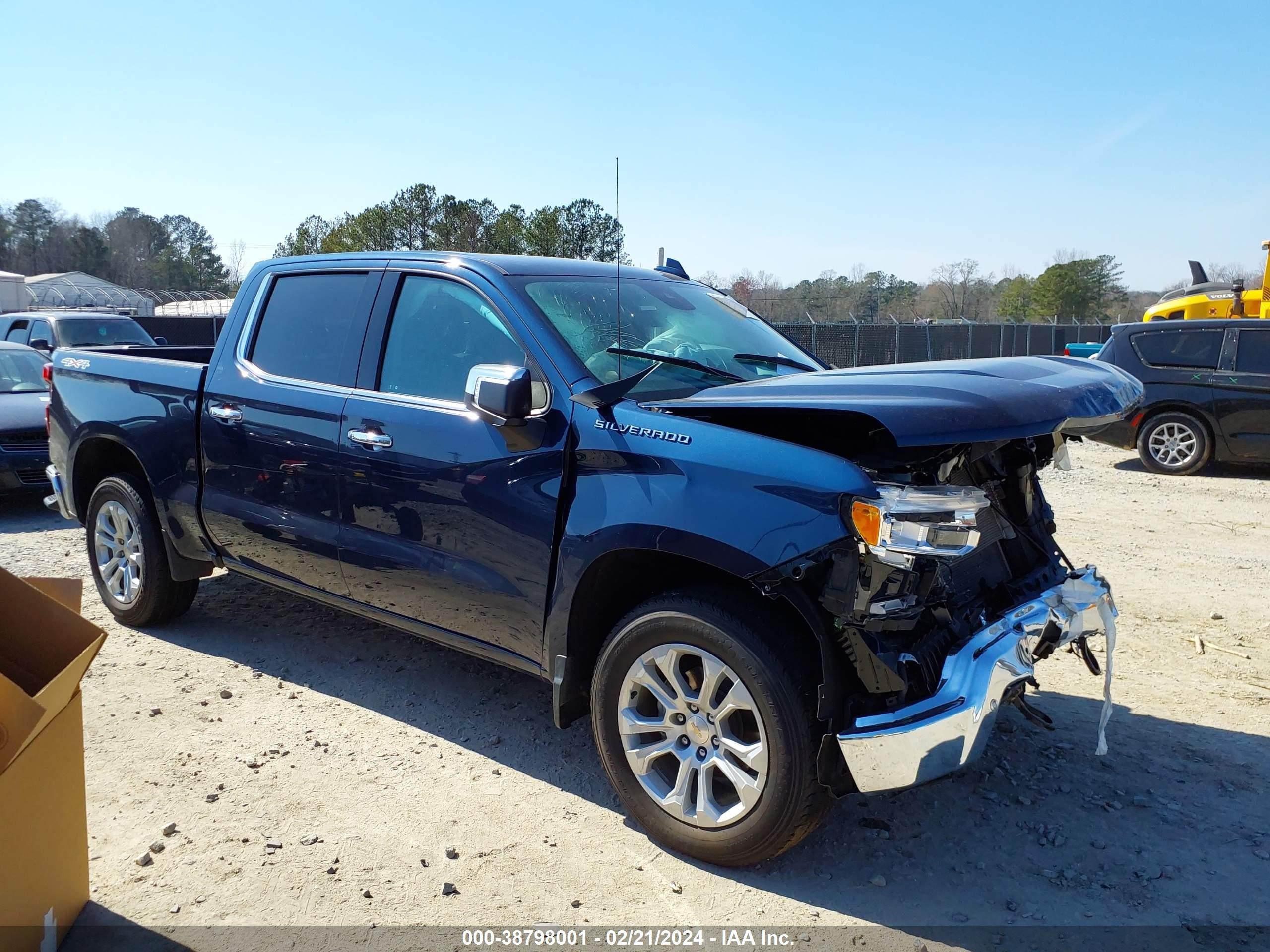 chevrolet silverado 2023 2gcudgedxp1105654