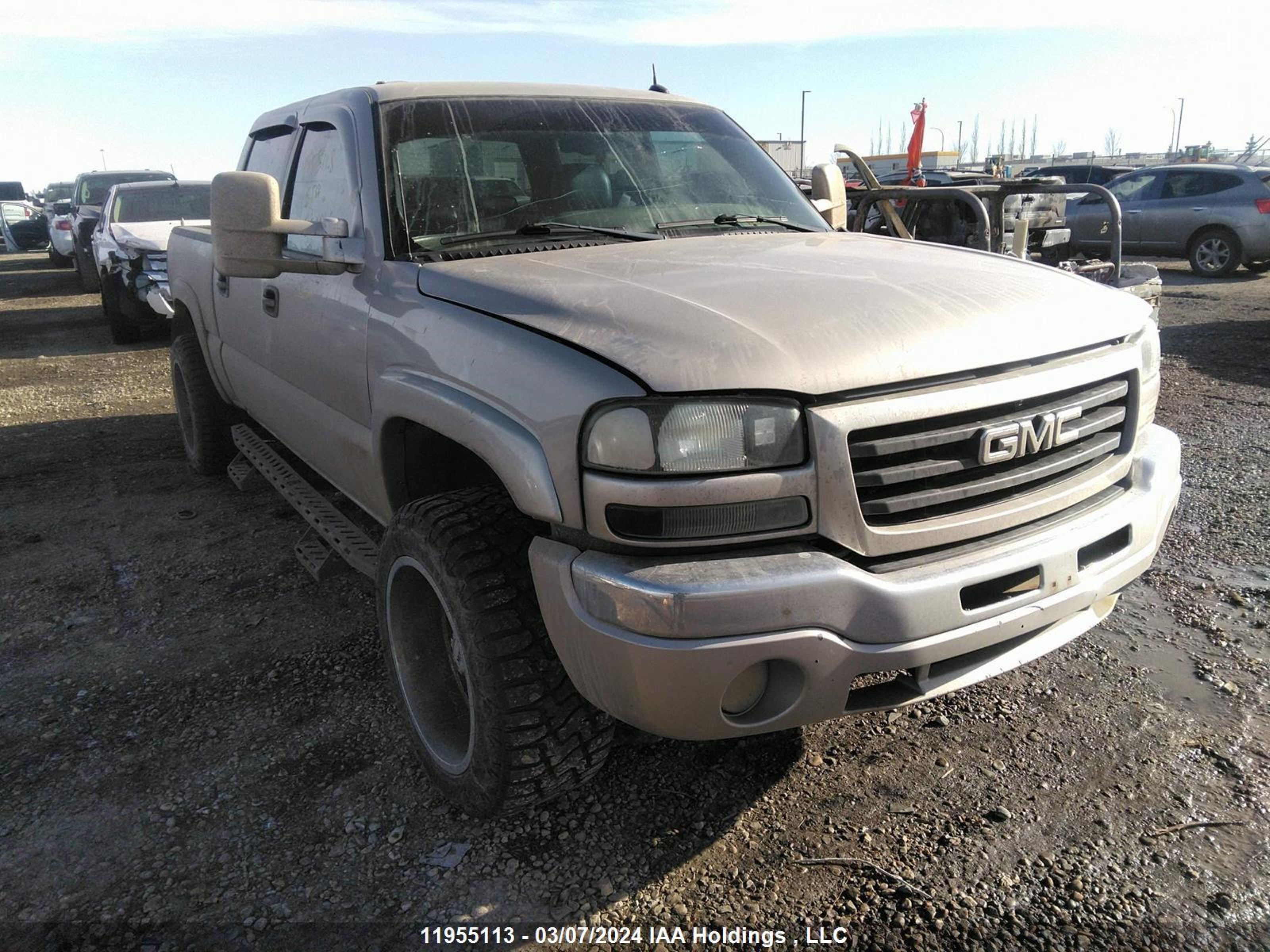 gmc  2004 2gtek13t241404231