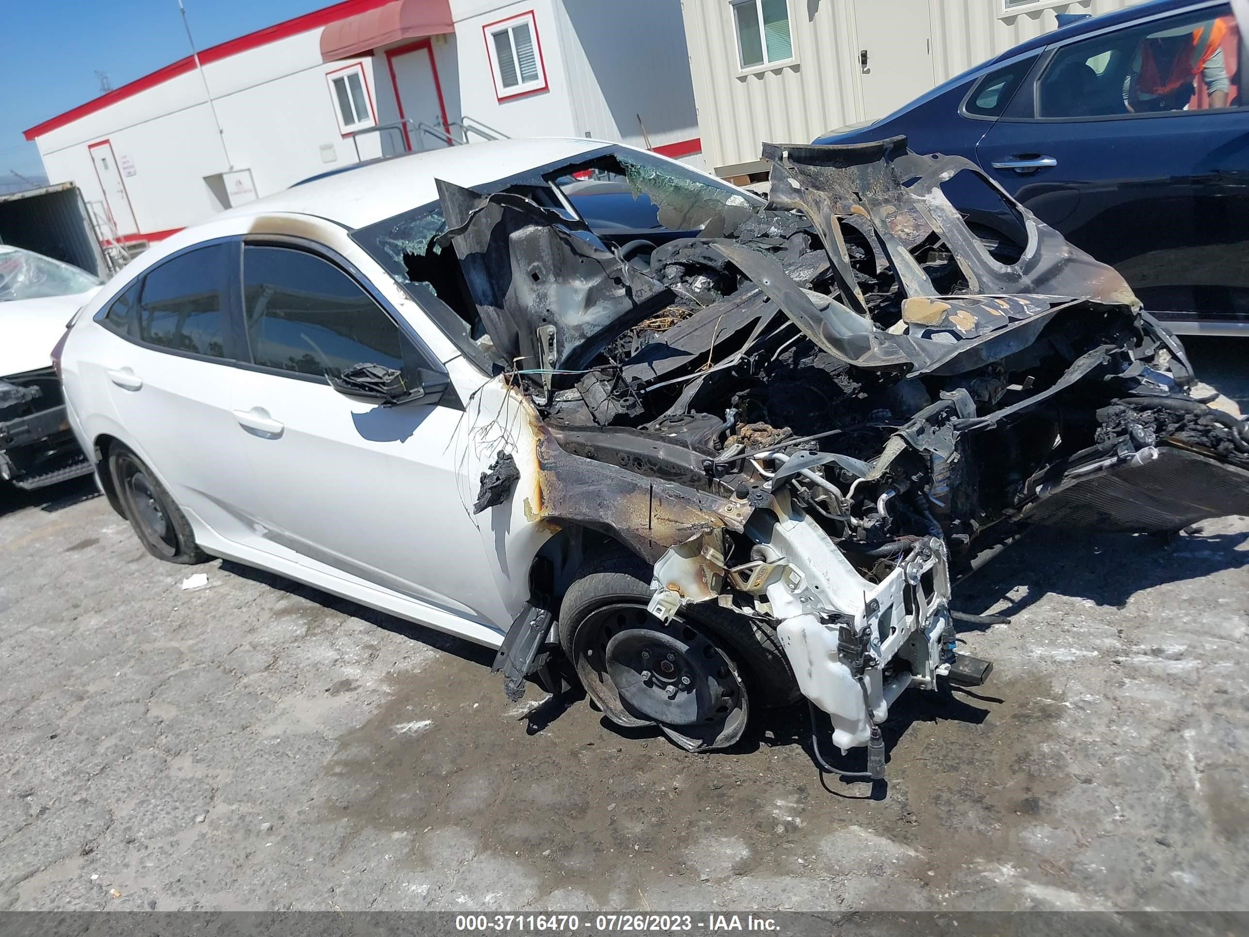 honda civic 2018 2hgfc2f56jh530987