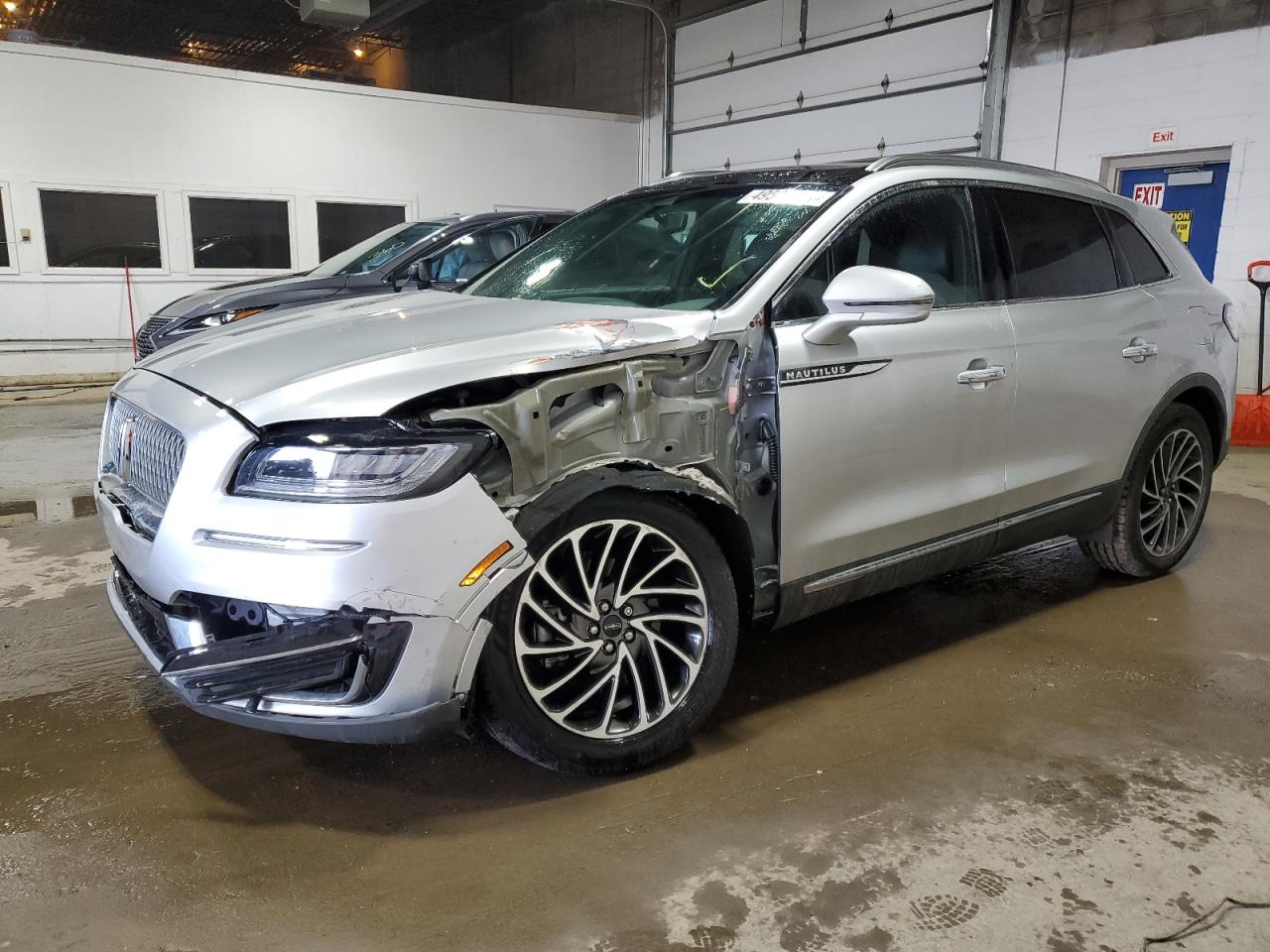 lincoln nautilus 2019 2lmpj8l98kbl36582