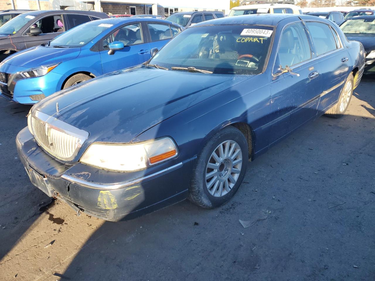 lincoln town car 2011 2lnbl8cv8bx763924