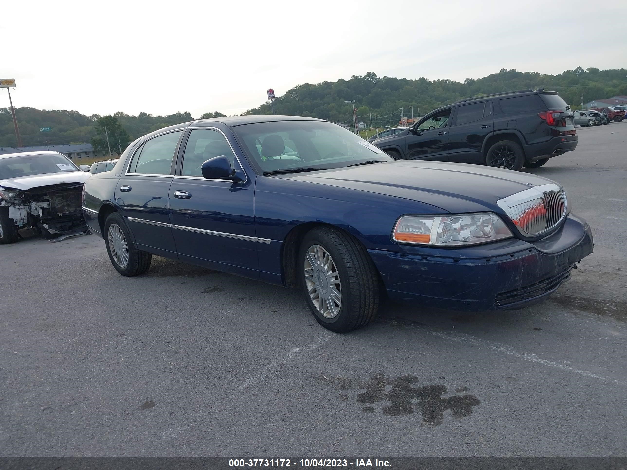 lincoln town car 2008 2lnhm82v48x640087