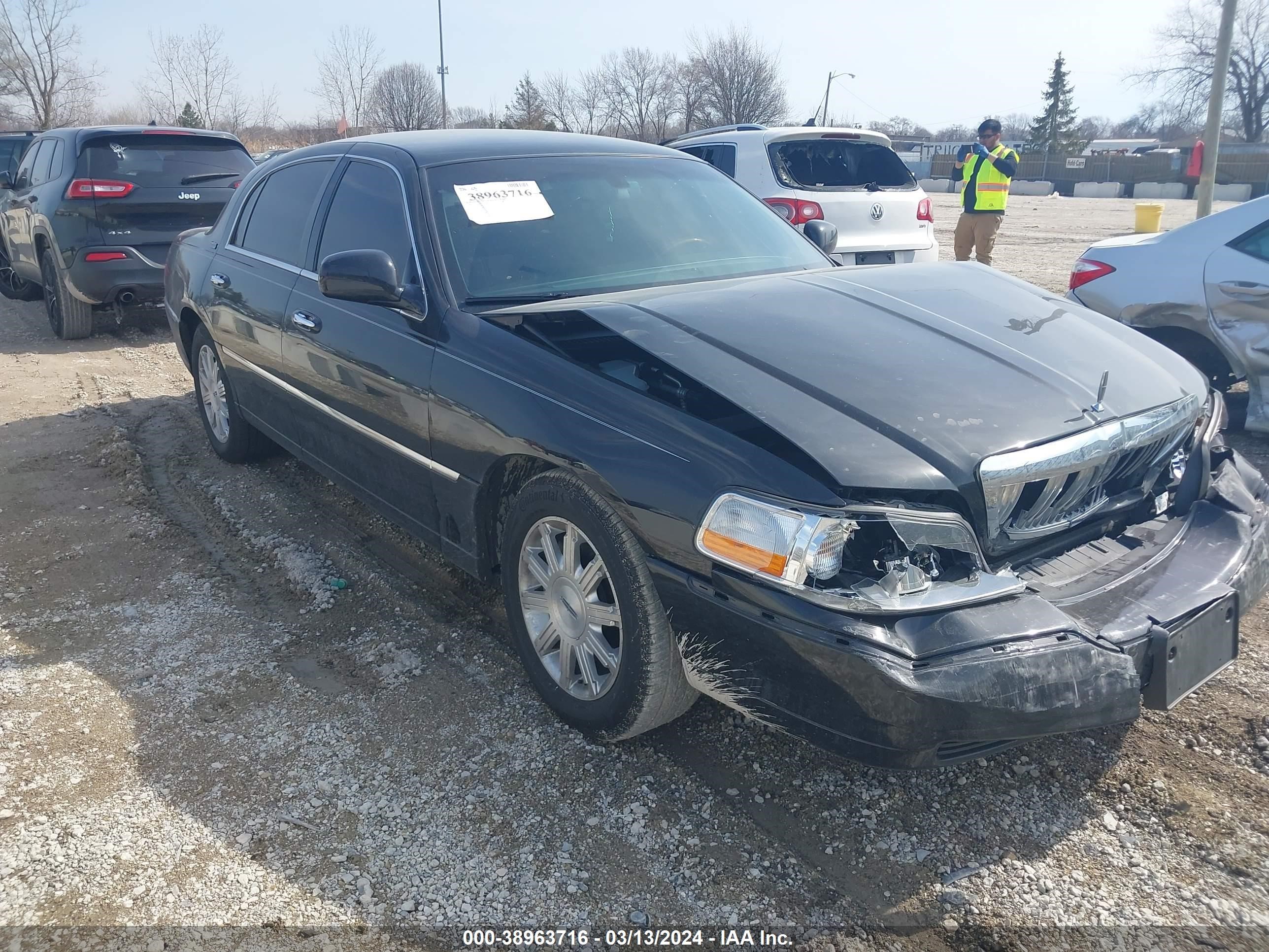 lincoln town car 2009 2lnhm82v49x607561