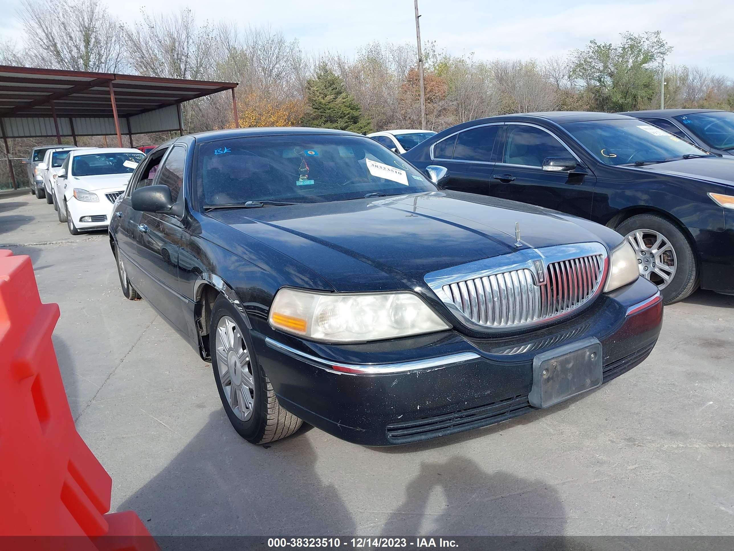 lincoln town car 2009 2lnhm85v09x619332