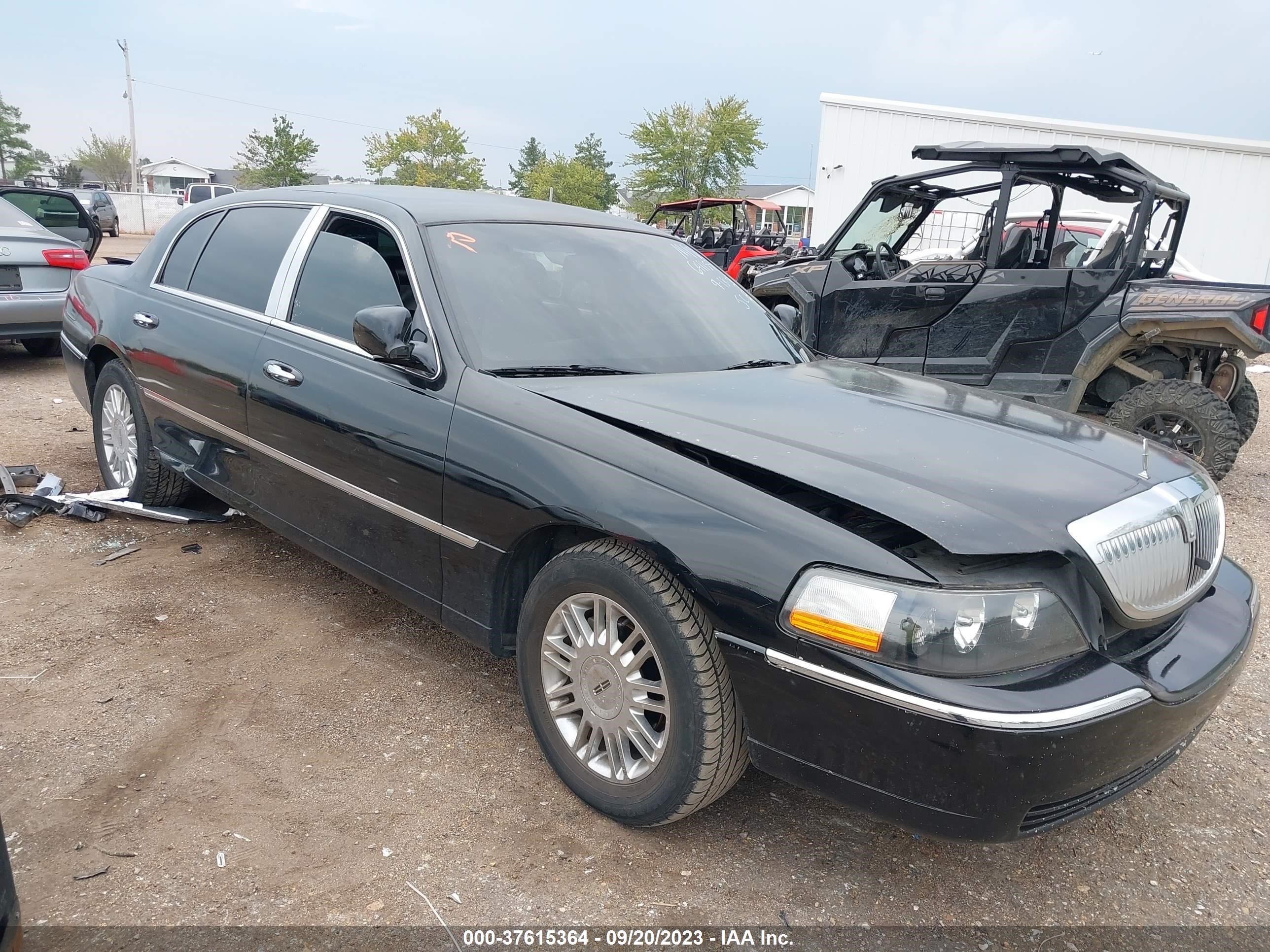 lincoln town car 2008 2lnhm85v68x641155