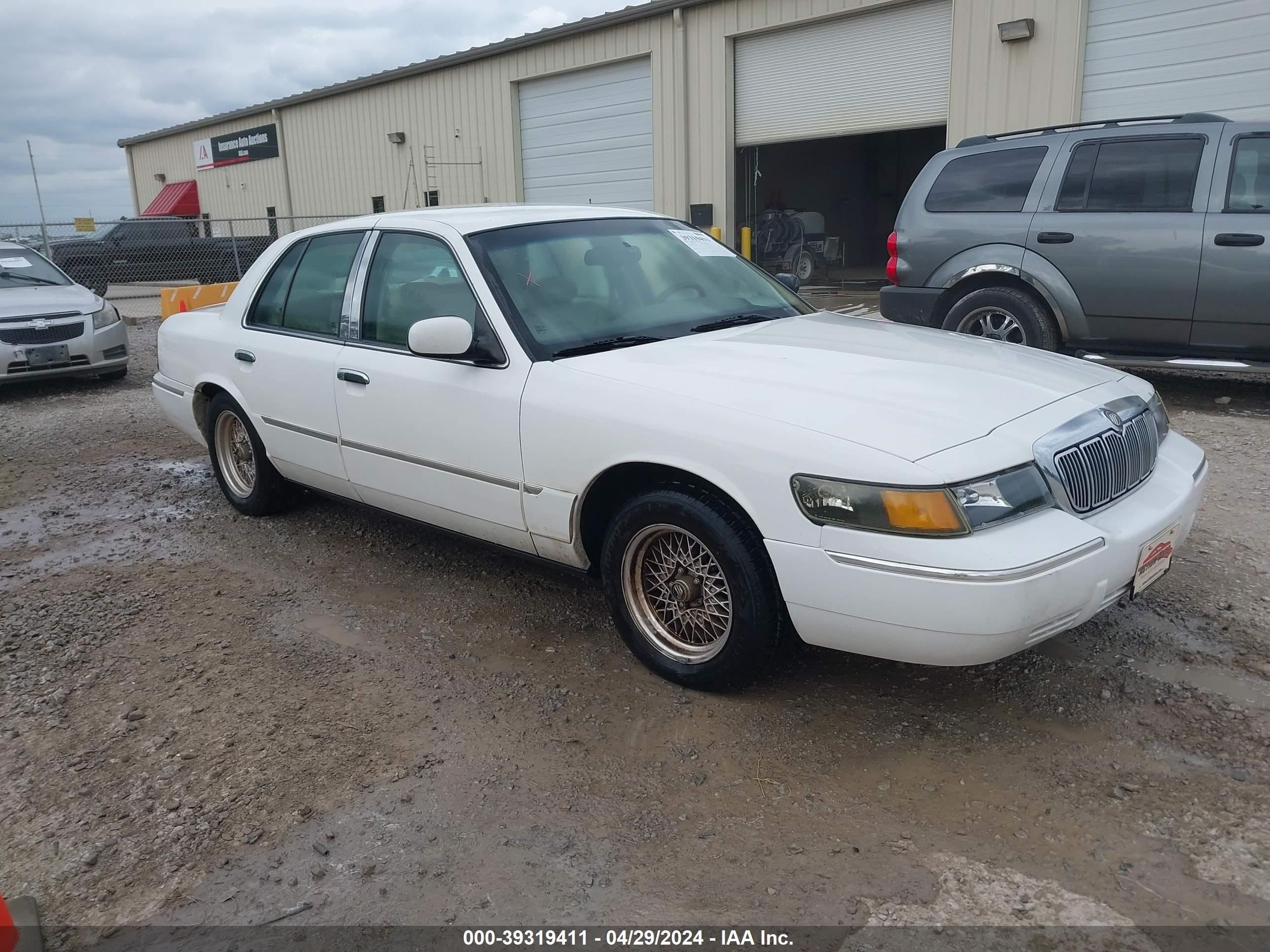 mercury grand marquis 2001 2mefm75w31x681552