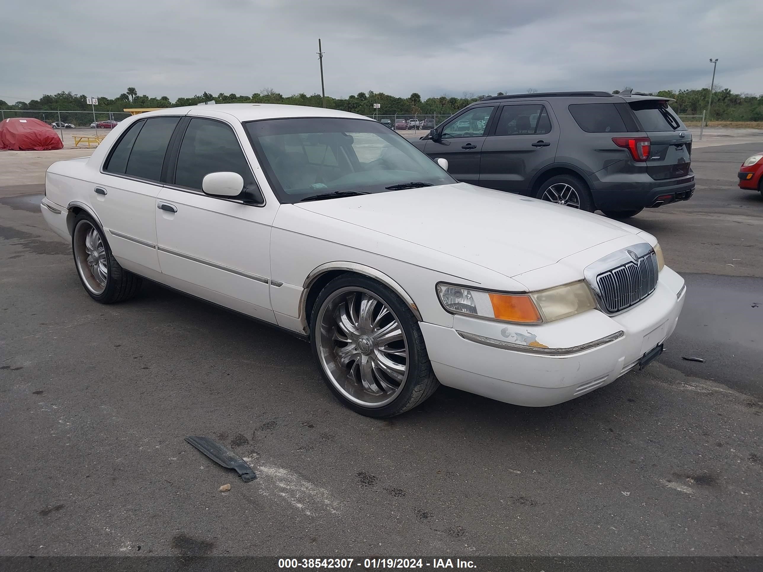 mercury grand marquis 2002 2mefm75w82x627164