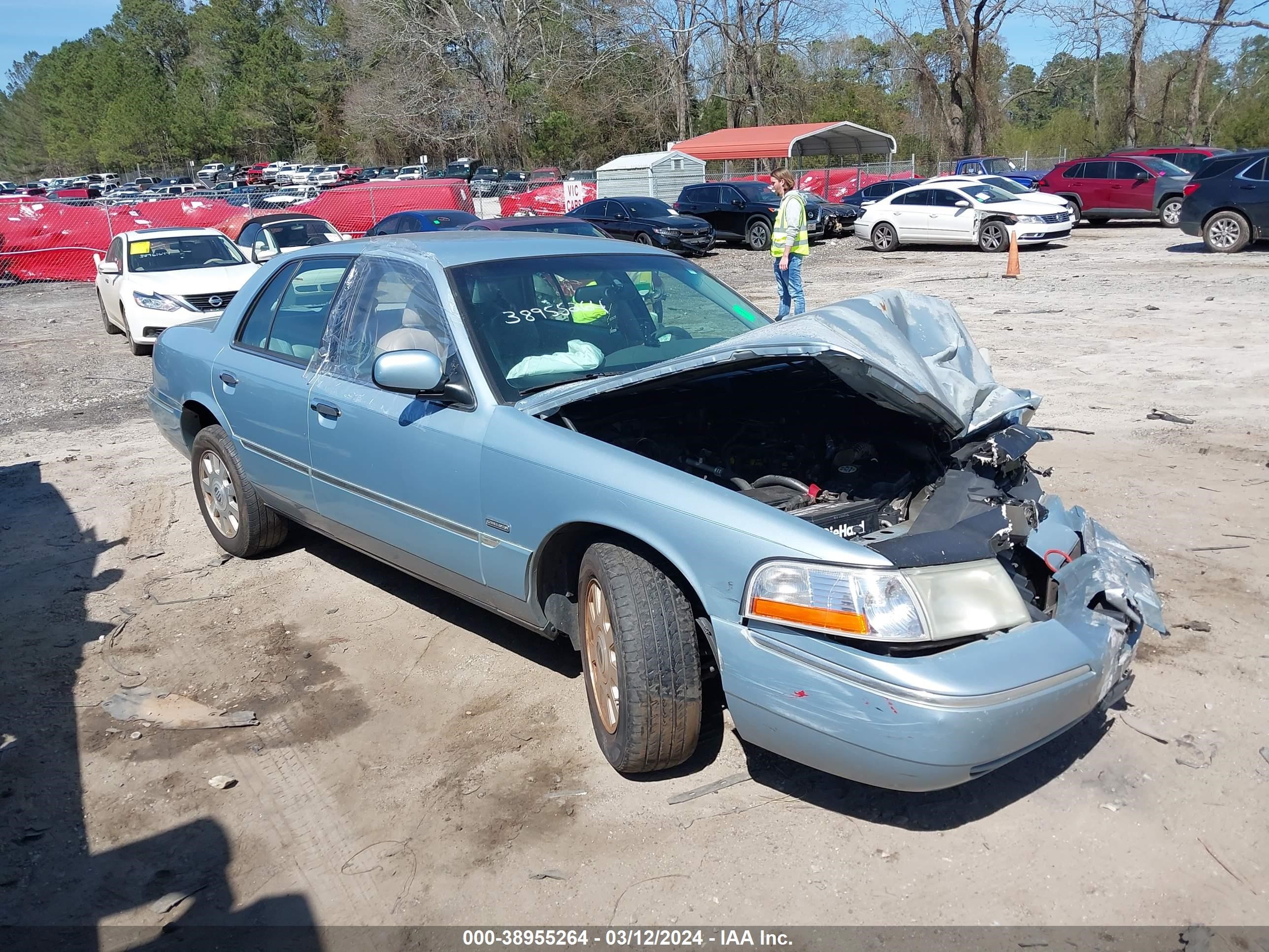 mercury grand marquis 2003 2mefm75w83x622466