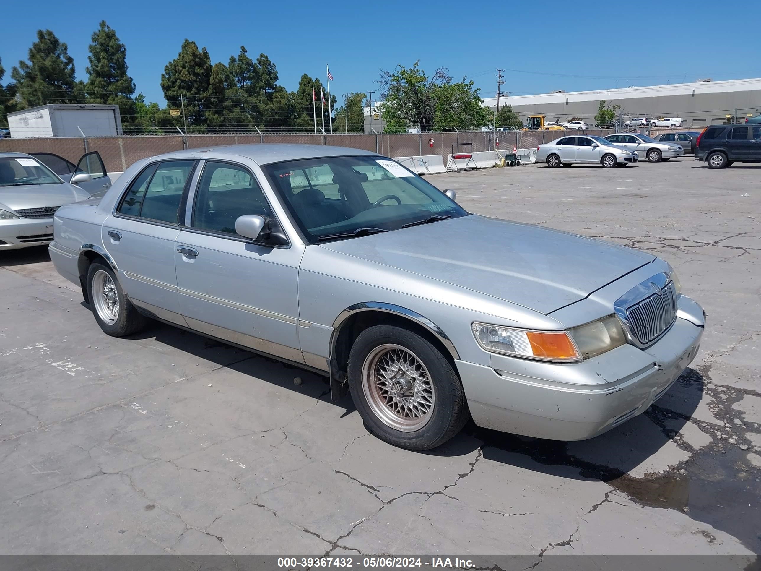 mercury grand marquis 2002 2mefm75wx2x603903