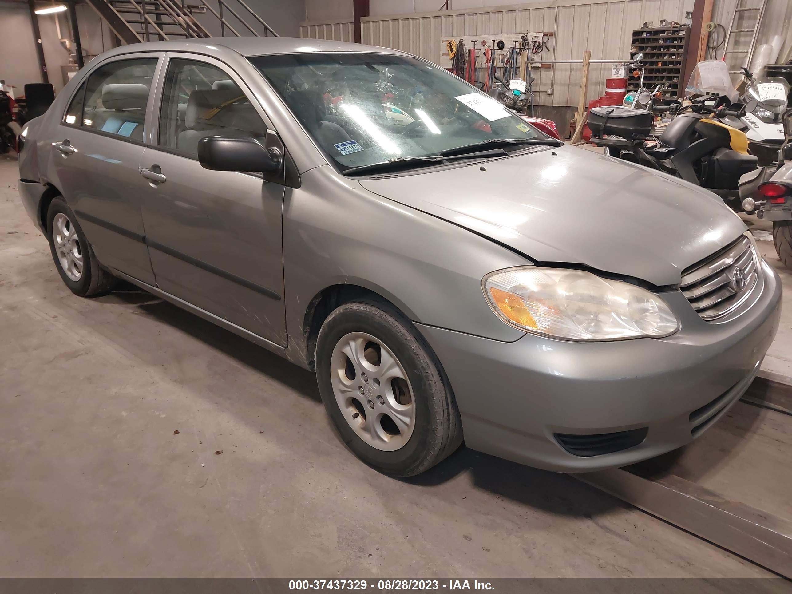 toyota corolla 2004 2t1br32e74c180582