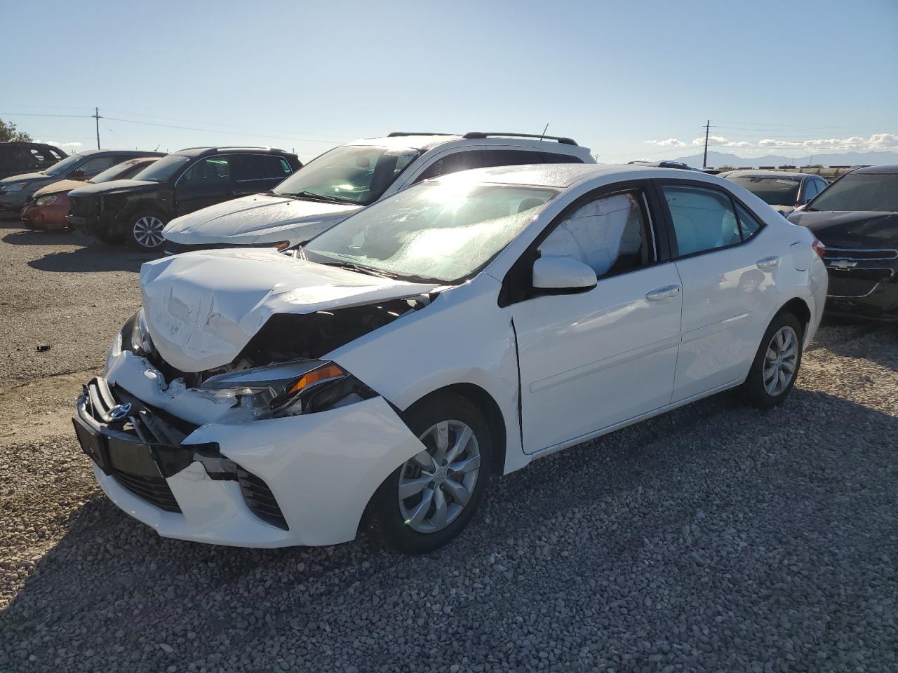 toyota corolla 2016 2t1burhe2gc683966