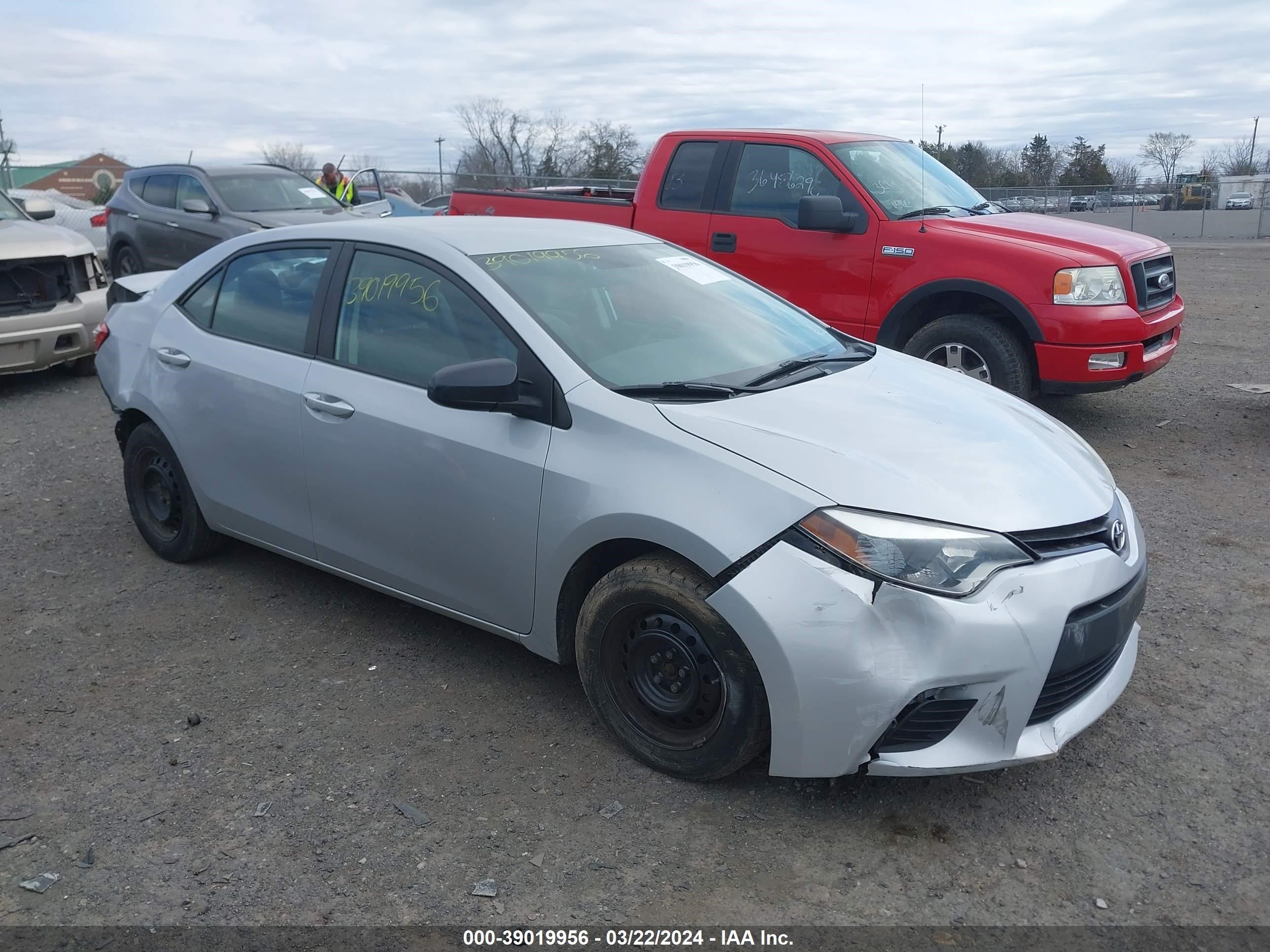 toyota corolla 2014 2t1burhexec106339