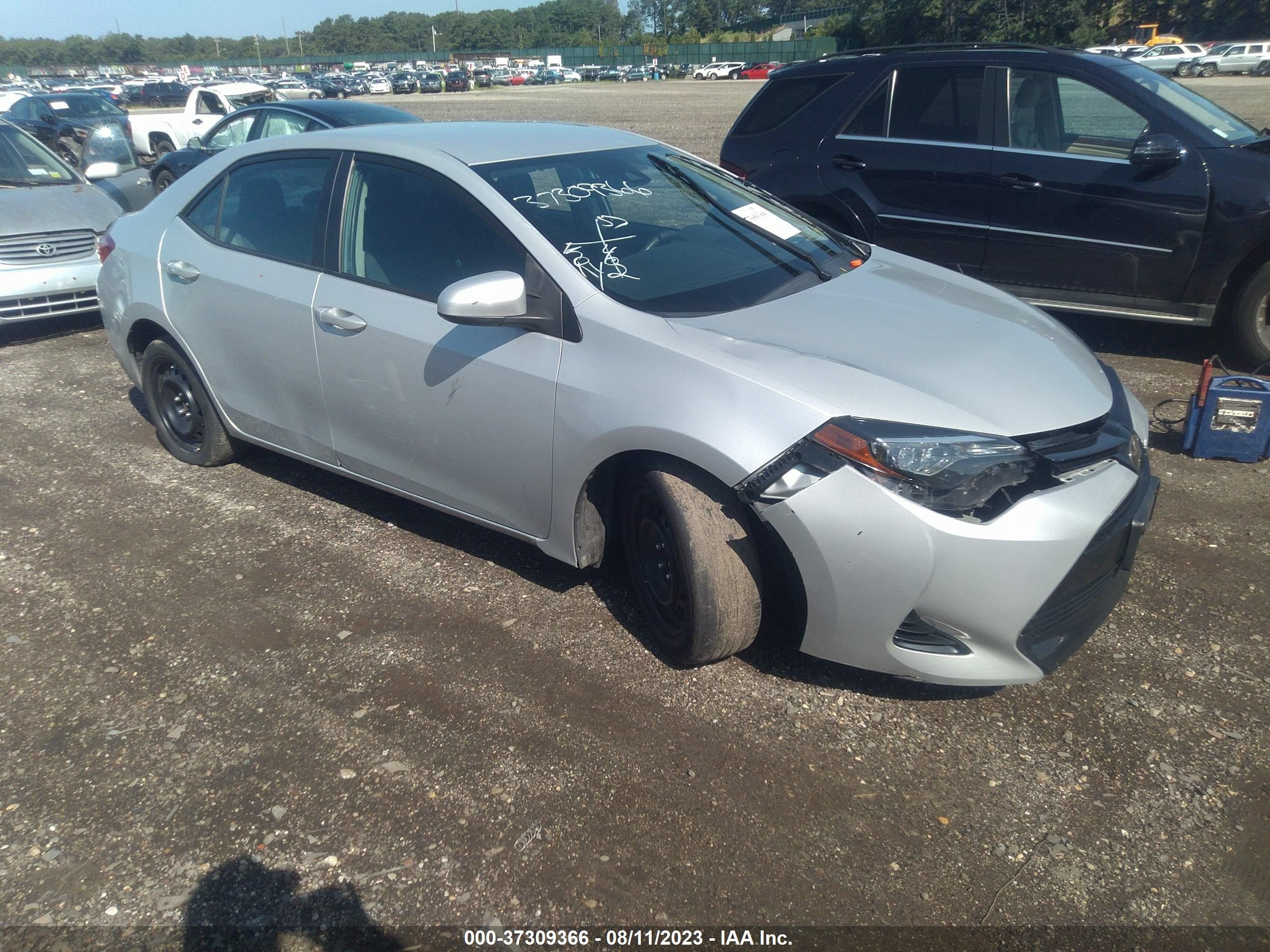 toyota corolla 2018 2t1burhexjc103838