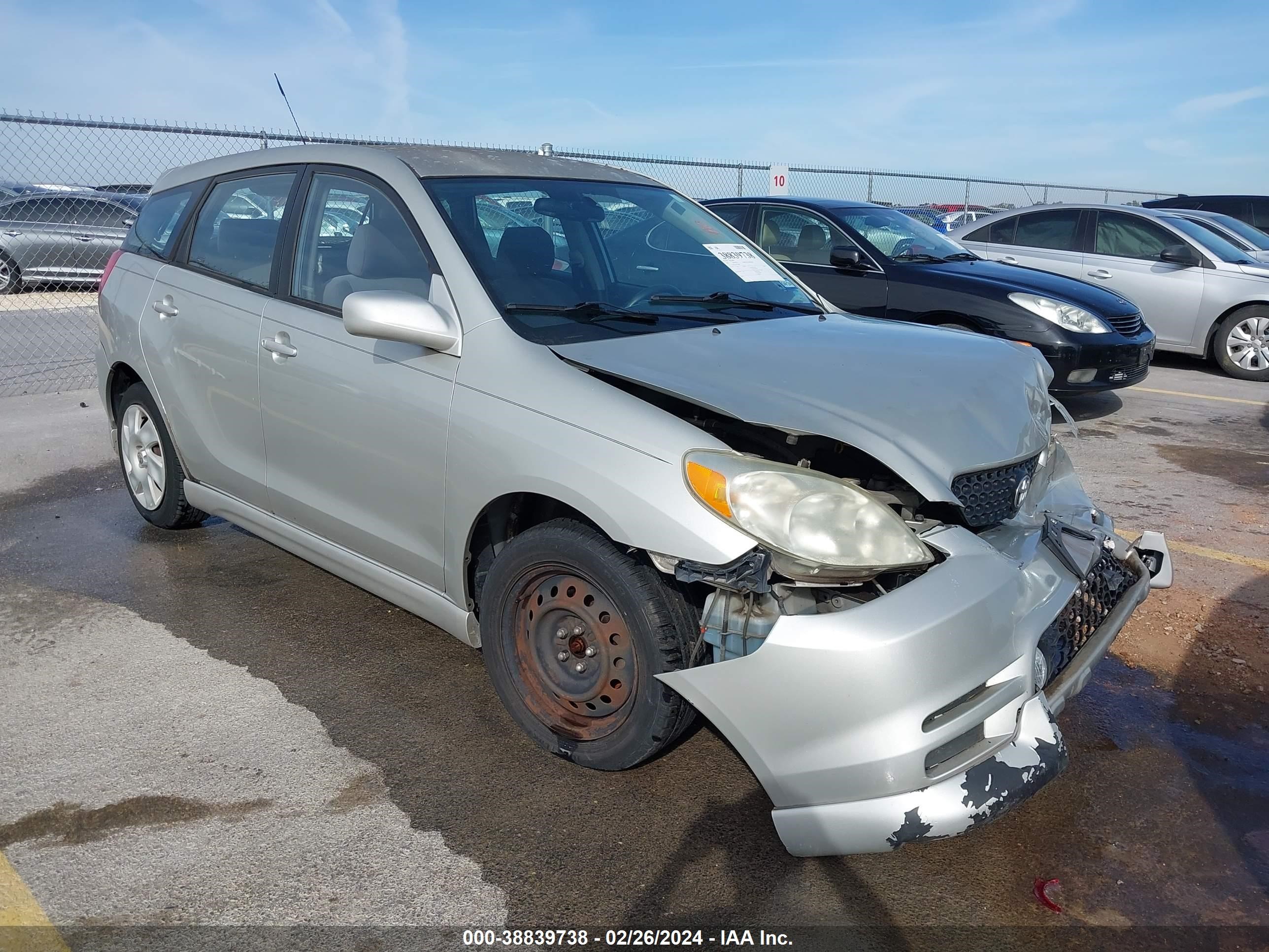 toyota matrix 2003 2t1kr32e23c024660