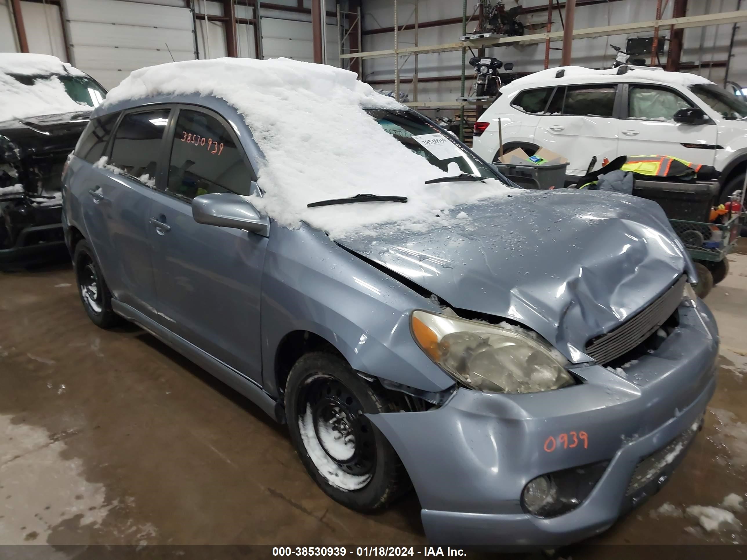 toyota matrix 2005 2t1kr32e35c471873