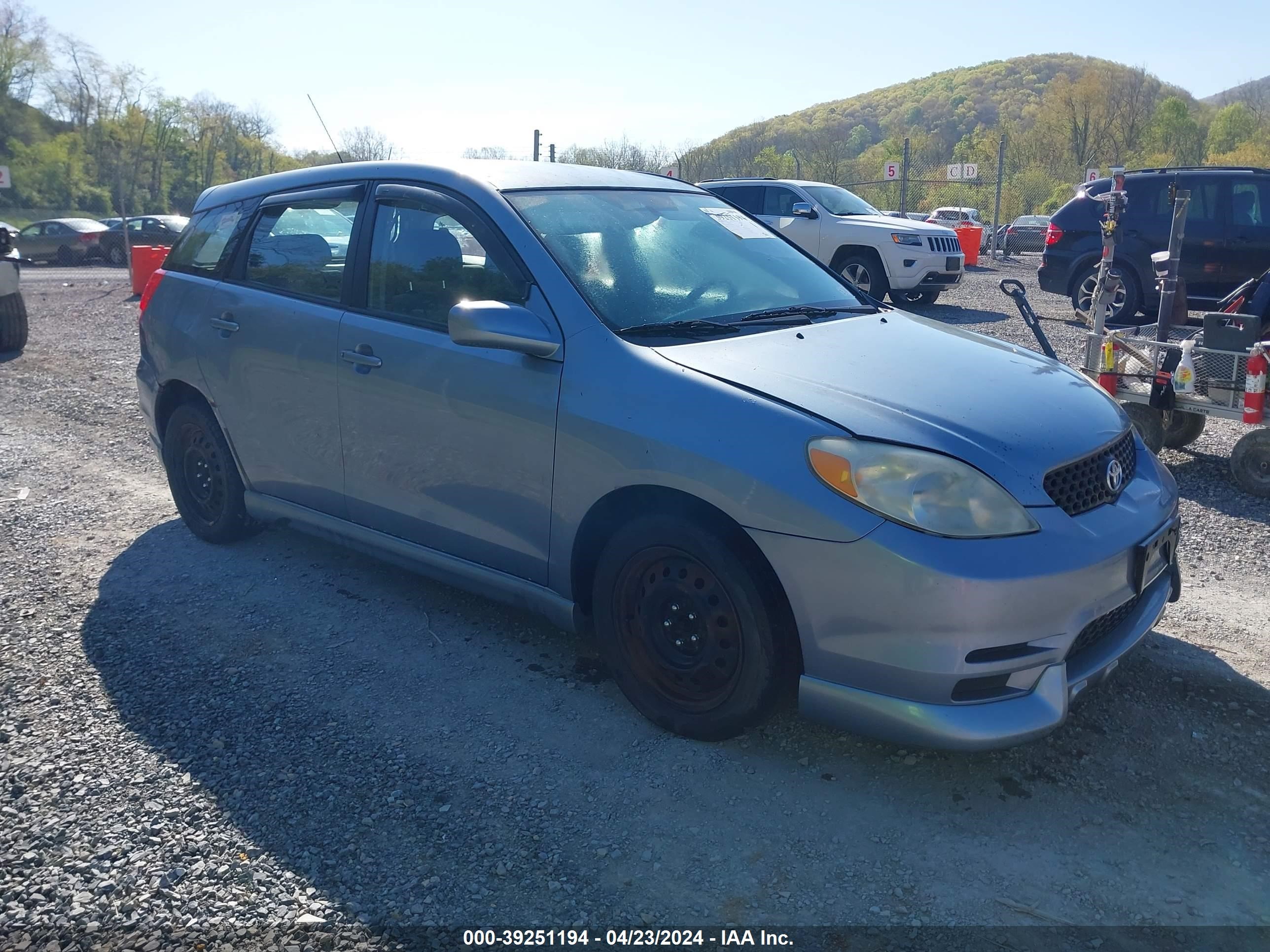 toyota matrix 2003 2t1kr32e53c103823